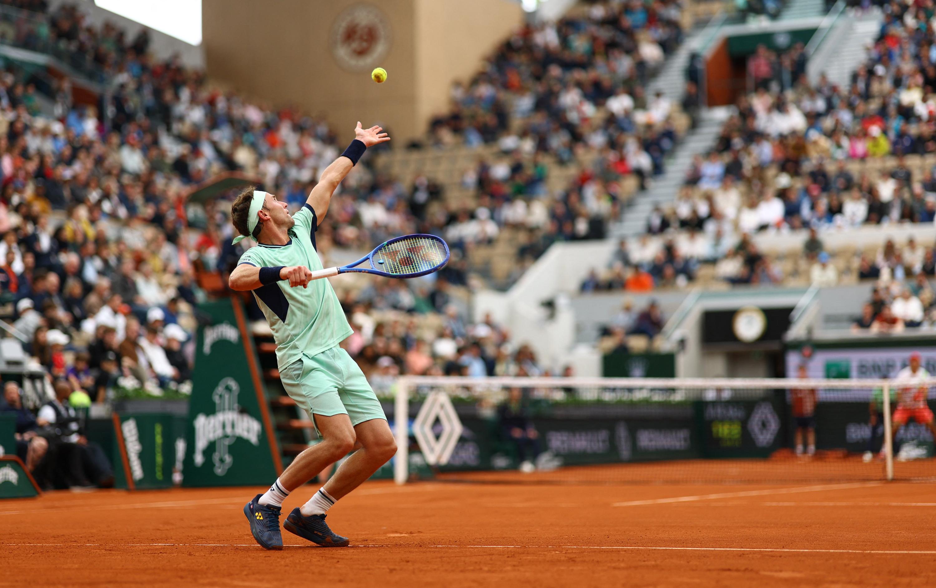 EN DIRECT - Roland-Garros : la pluie s’invite sur les courts, Alcaraz et Ruud déroulent... Suivez le deuxième tour
