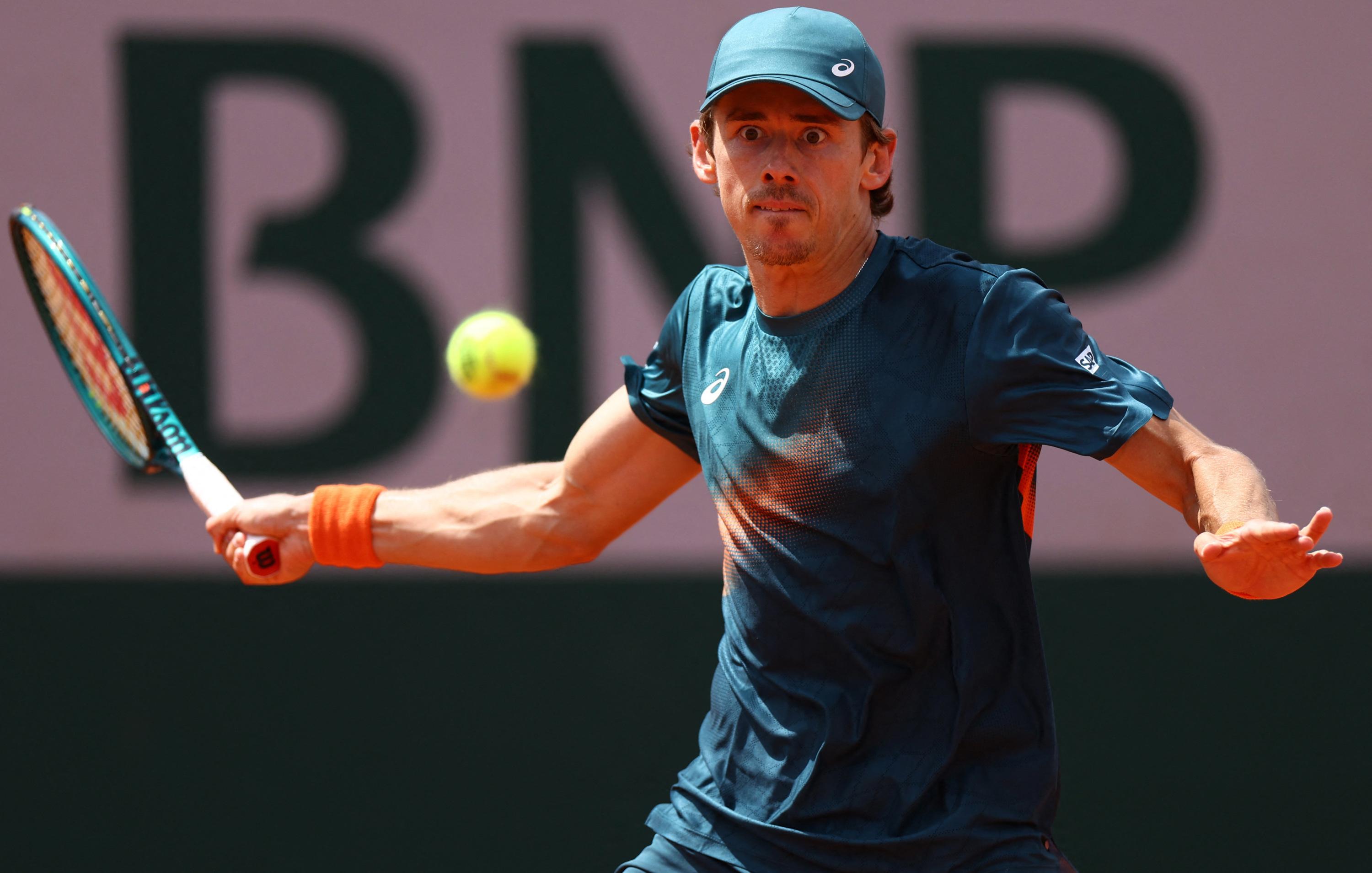 Roland-Garros : De Minaur et Mensik stoppés au 2e tour