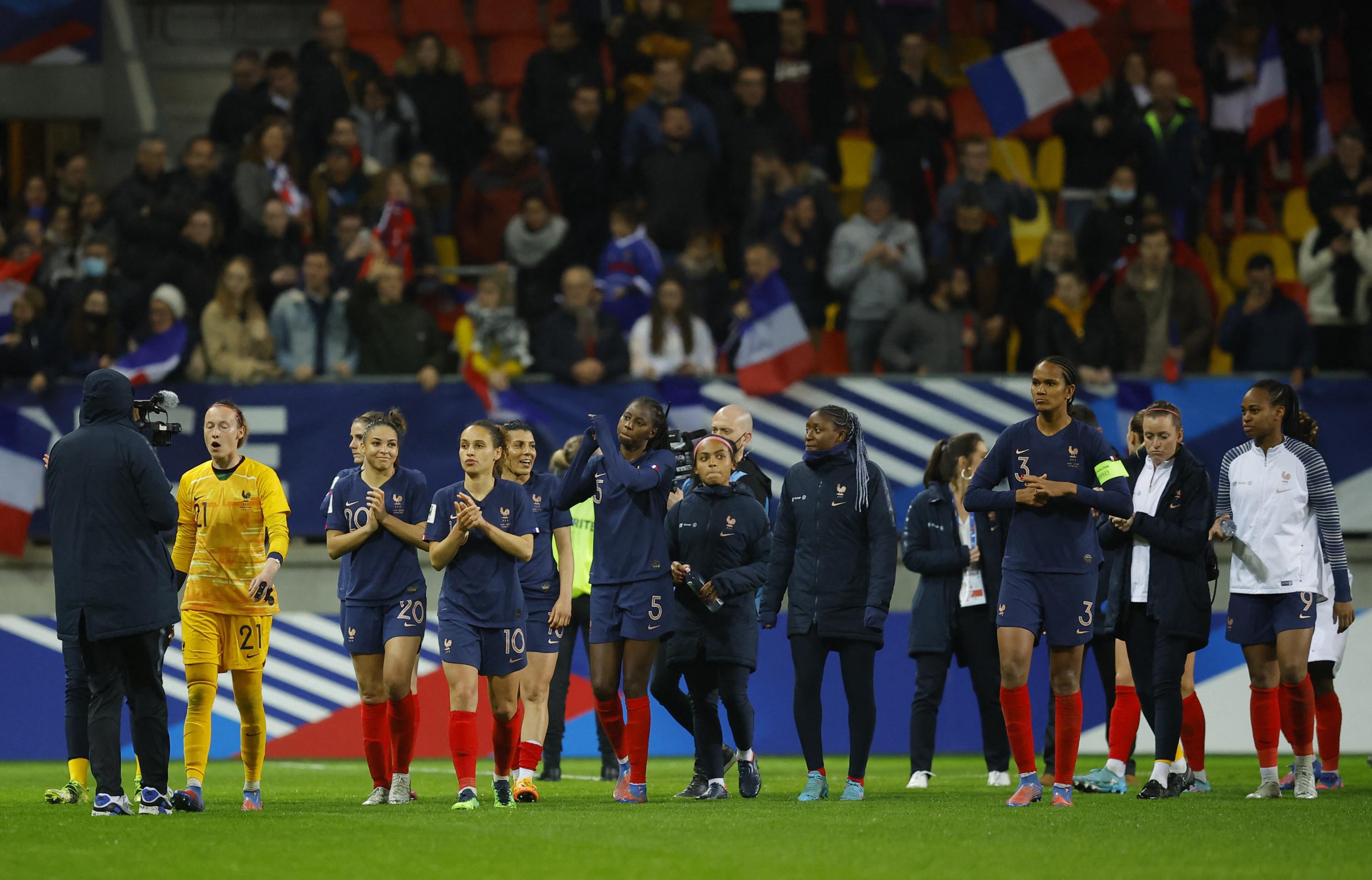 Foot : les Bleues de Corinne Diacre affronteront le Cameroun et le Vietnam avant l'Euro