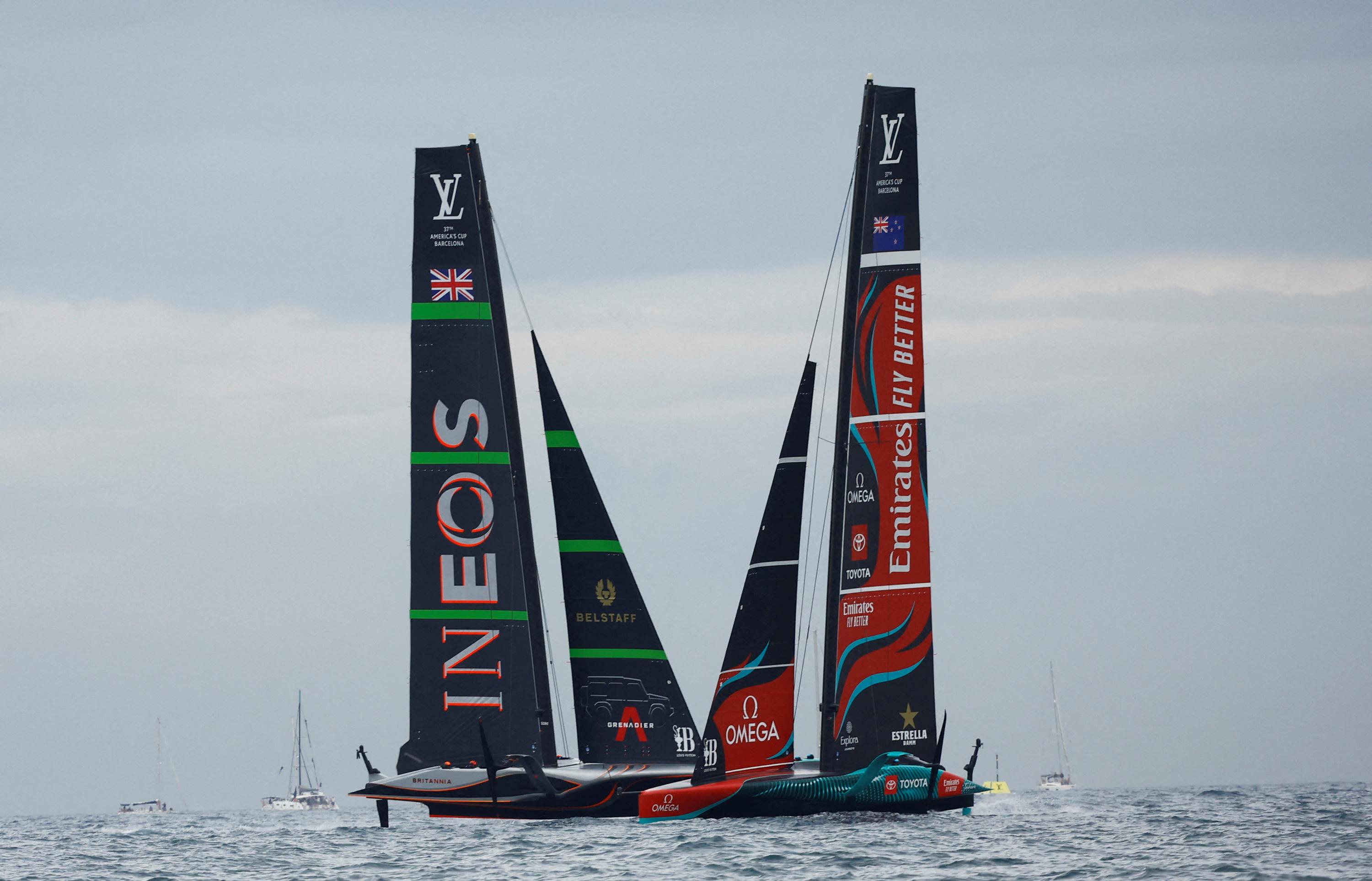 Voile : la Team New Zealand domine Ineos Britannia dans le match d’entrée de la Coupe de l’America