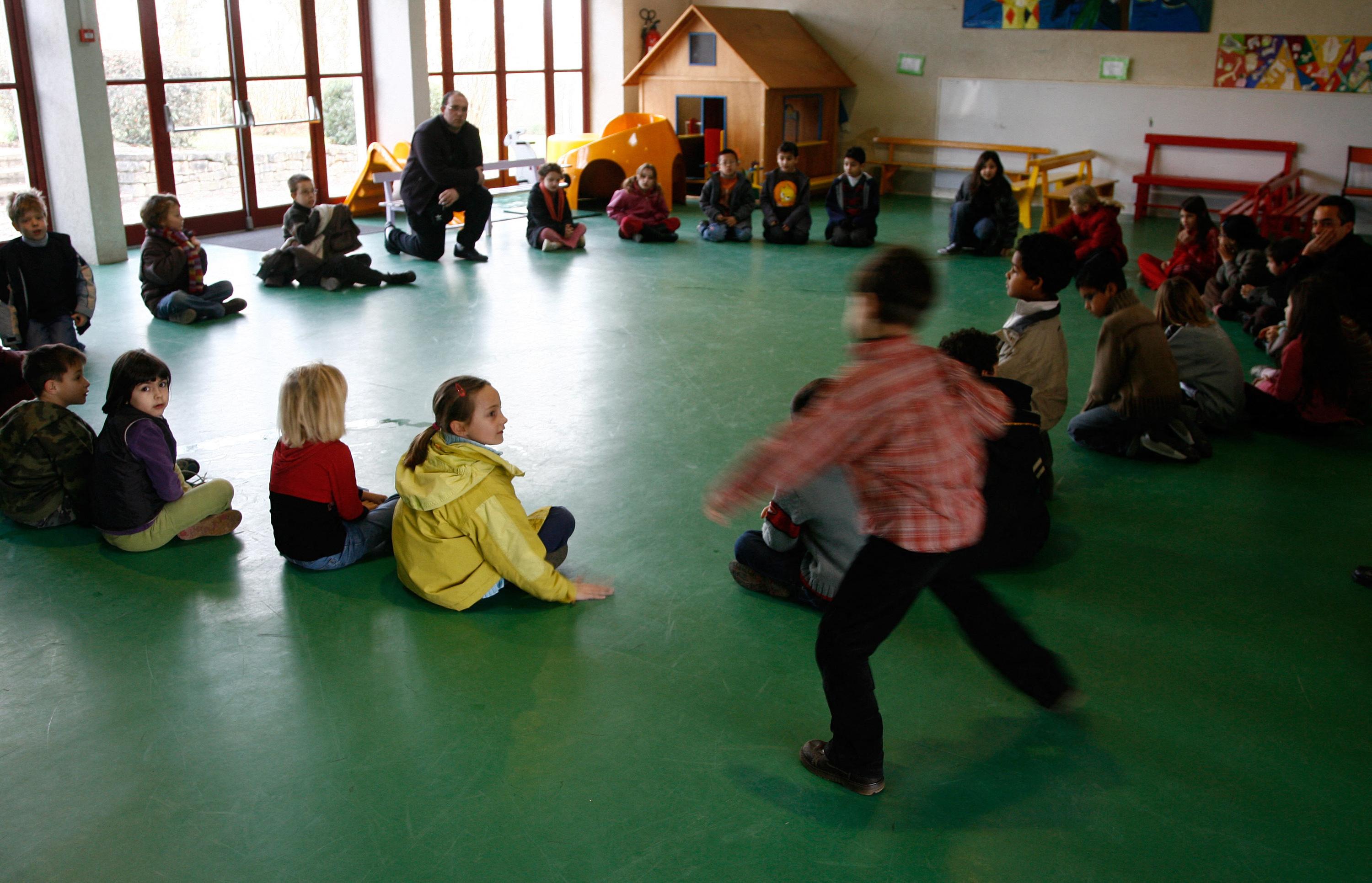 Agressions sexuelles dans le périscolaire : le parquet de Paris annonce faire appel de la relaxe d’un animateur