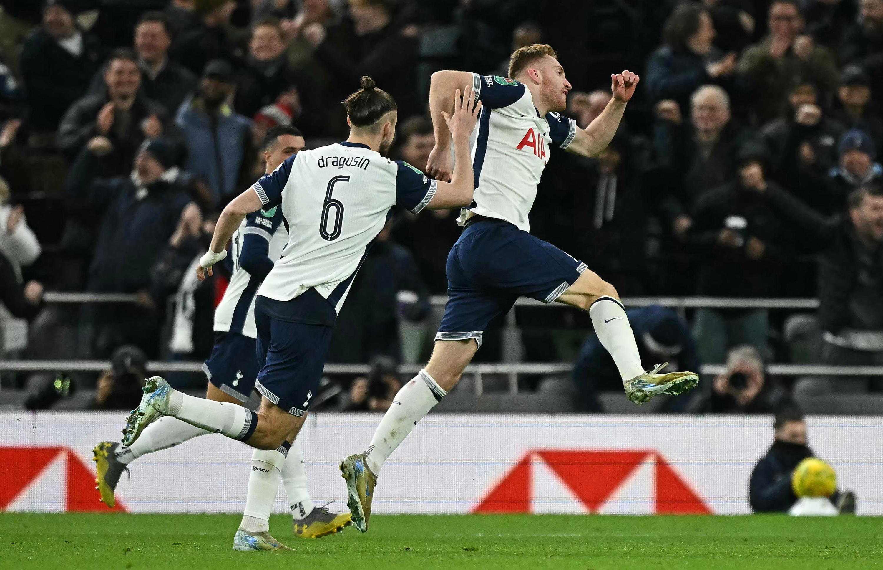 Coupe de la Ligue anglaise : Tottenham élimine Manchester United après un match à rebondissements