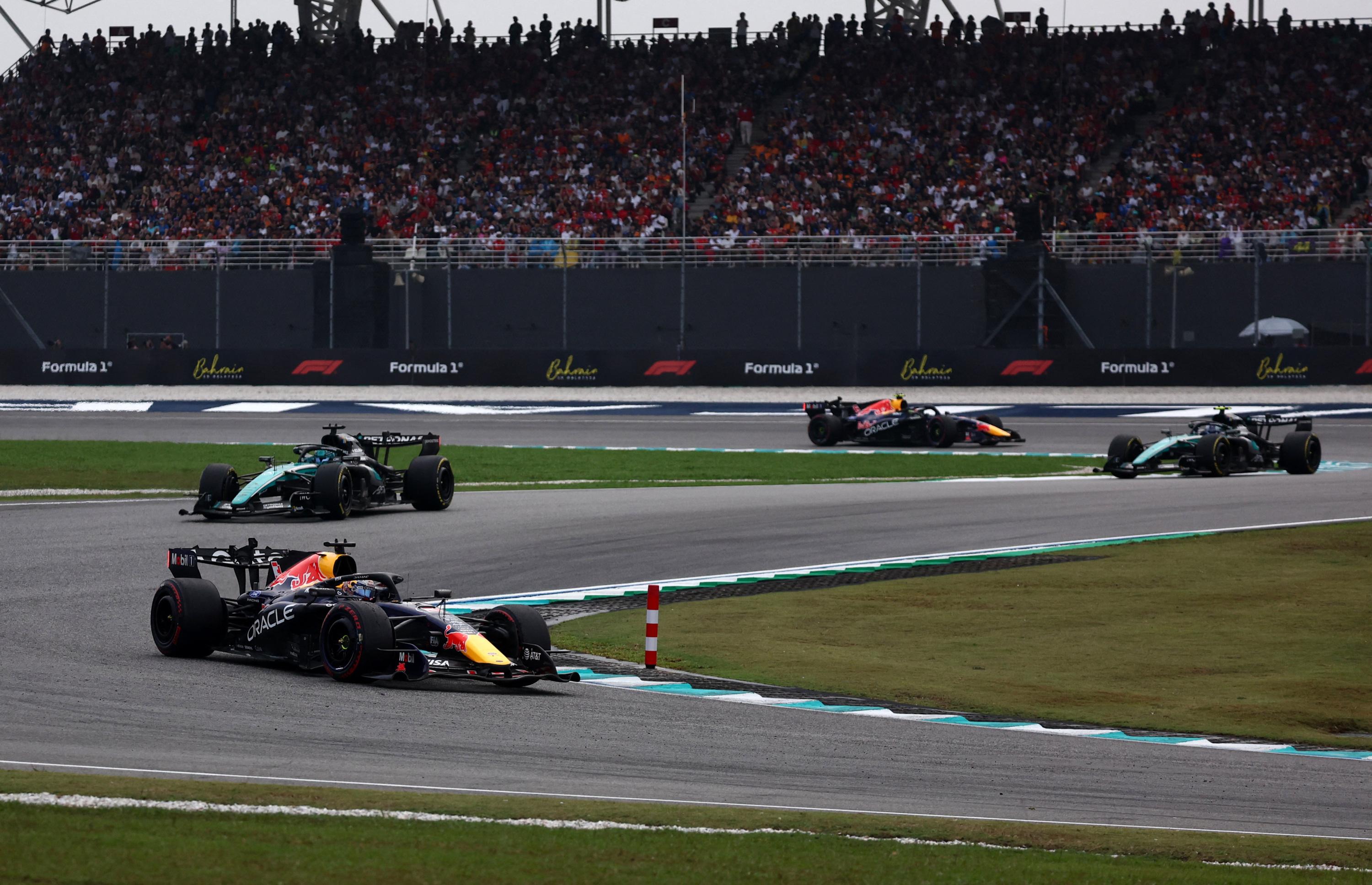 EN DIRECT - Formule 1 : Verstappen s’impose en Malaisie, Hamilton prive Hadjar de podium
