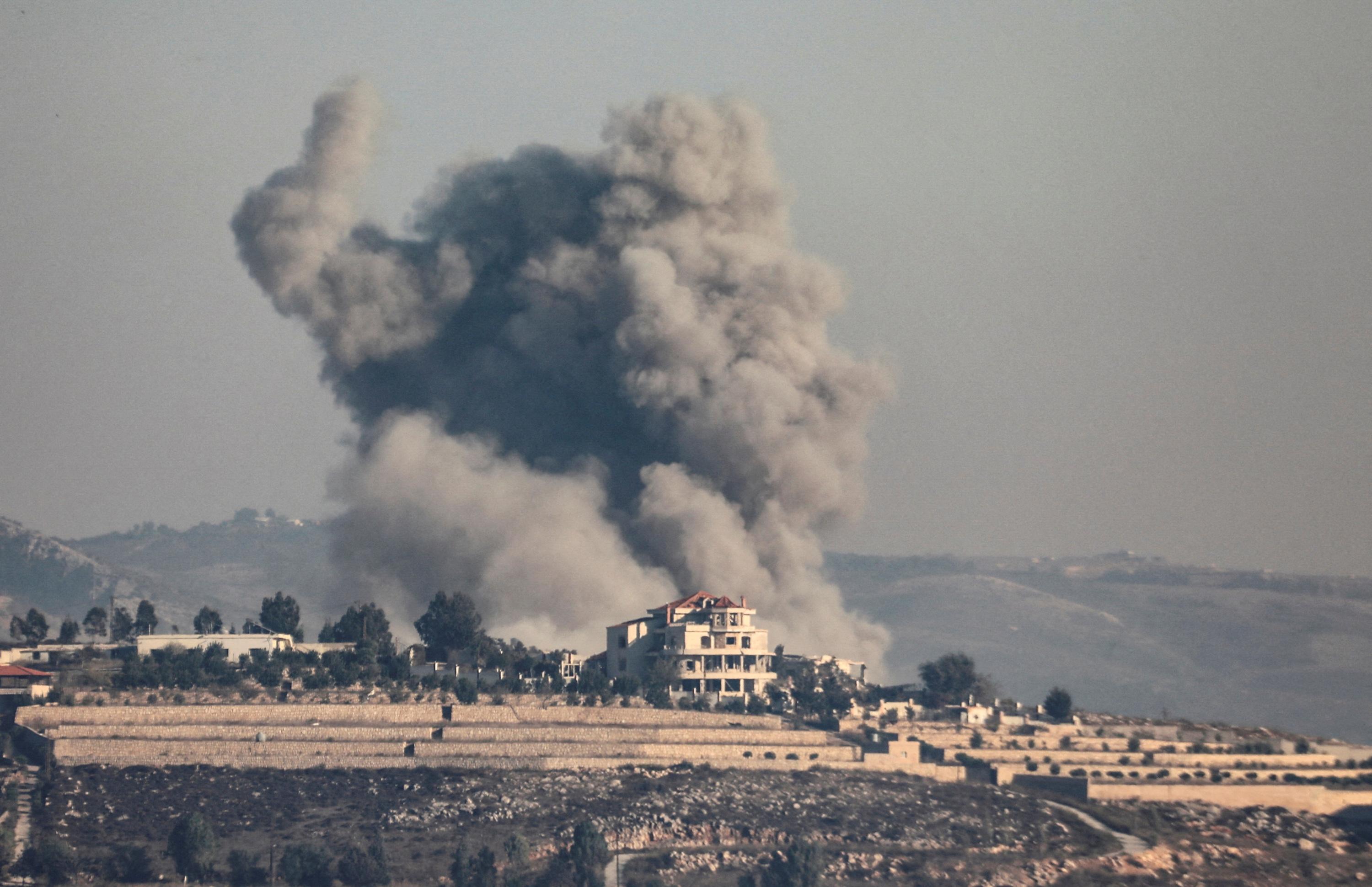 Tensions au Proche-Orient : une frappe israélienne a fait 13 morts et 57 blessés près d’un hôpital à Beyrouth