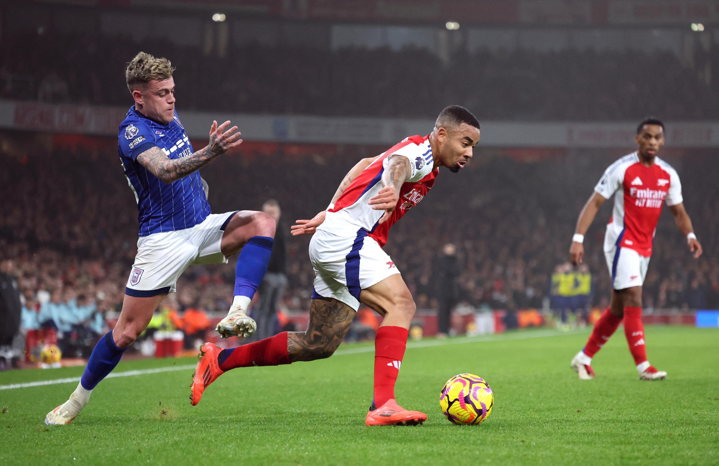 EN DIRECT - Arsenal-Ipswich : les Gunners mènent et gèrent la rencontre