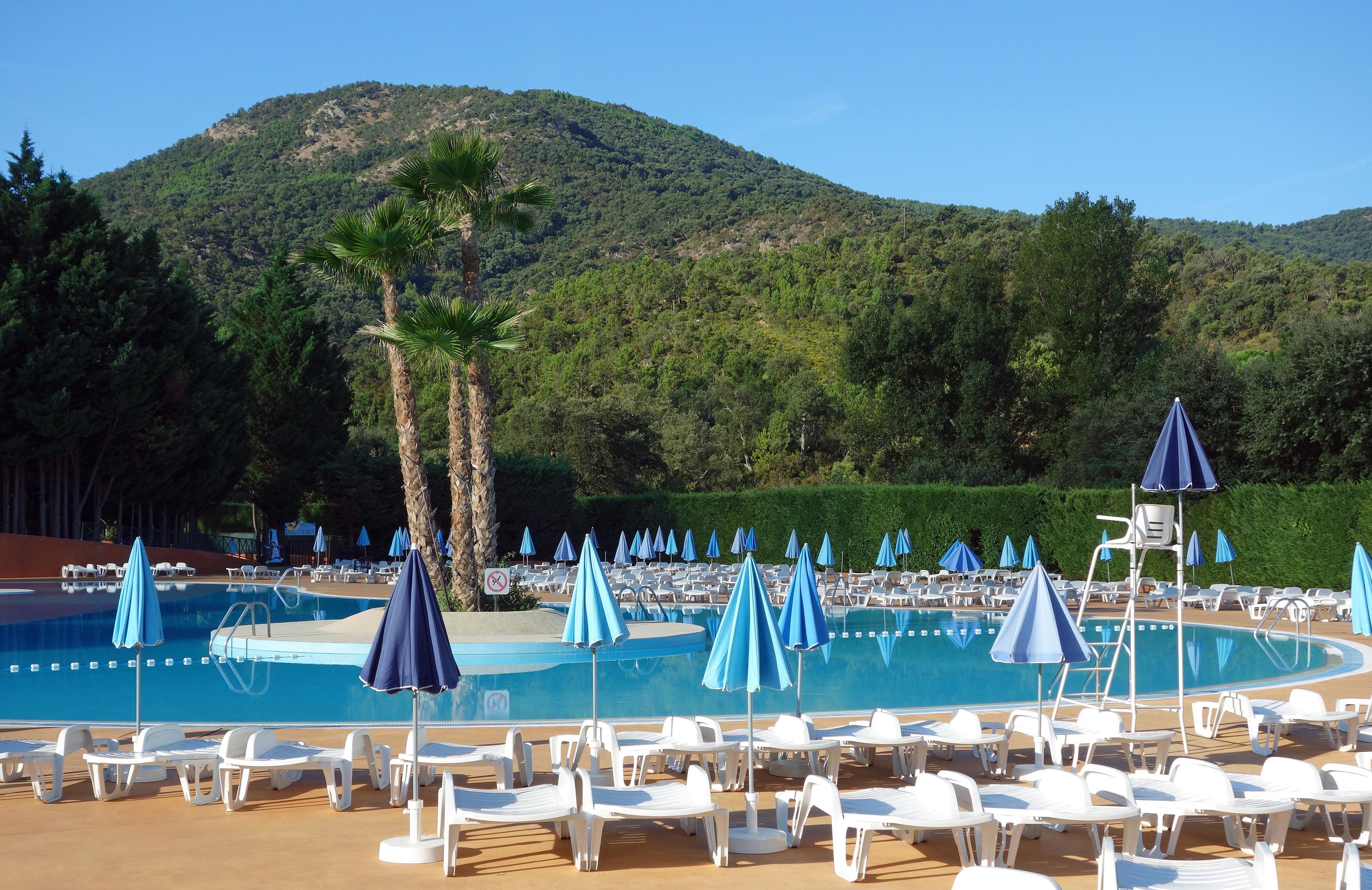 « Le pouvoir d’achat touristique s’érode » : chèques-vacances, réductions via les CSE… le lent détricotage des aides au départ