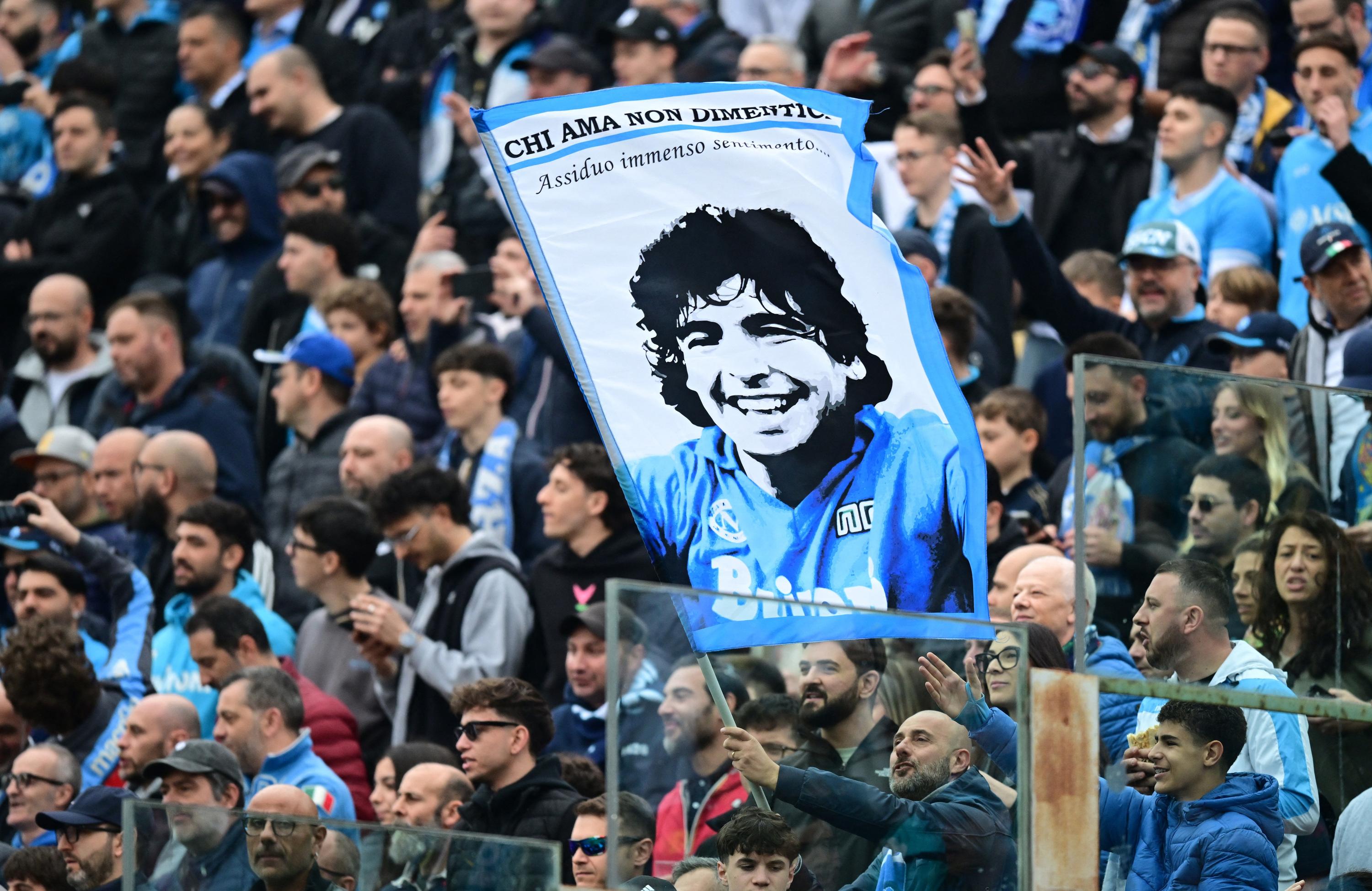Foot : le procès sur la mort de Maradona s’ouvre enfin en Argentine