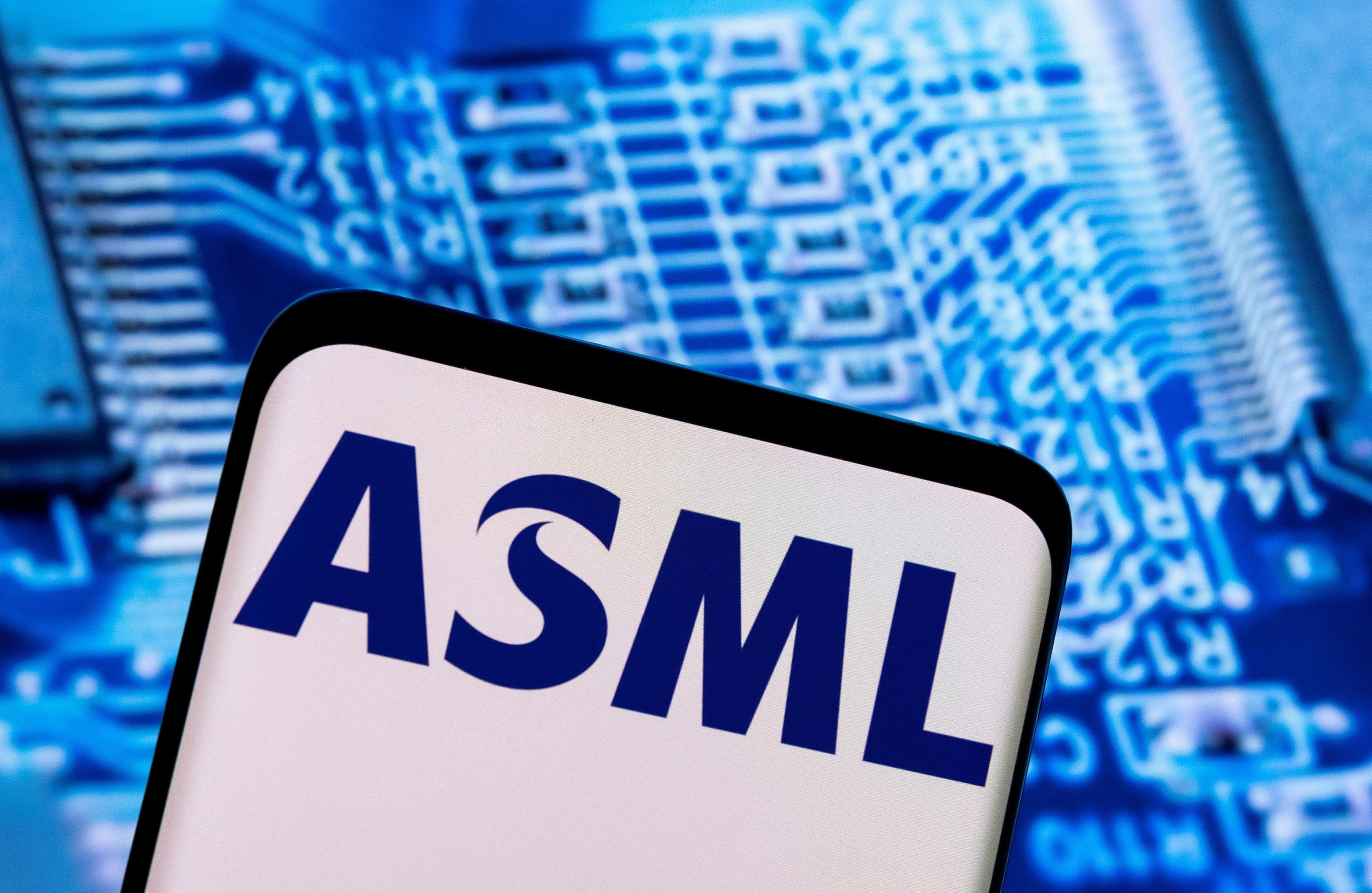 L'action d’ASML chute de 14% après la fuite de ses résultats du troisième trimestre