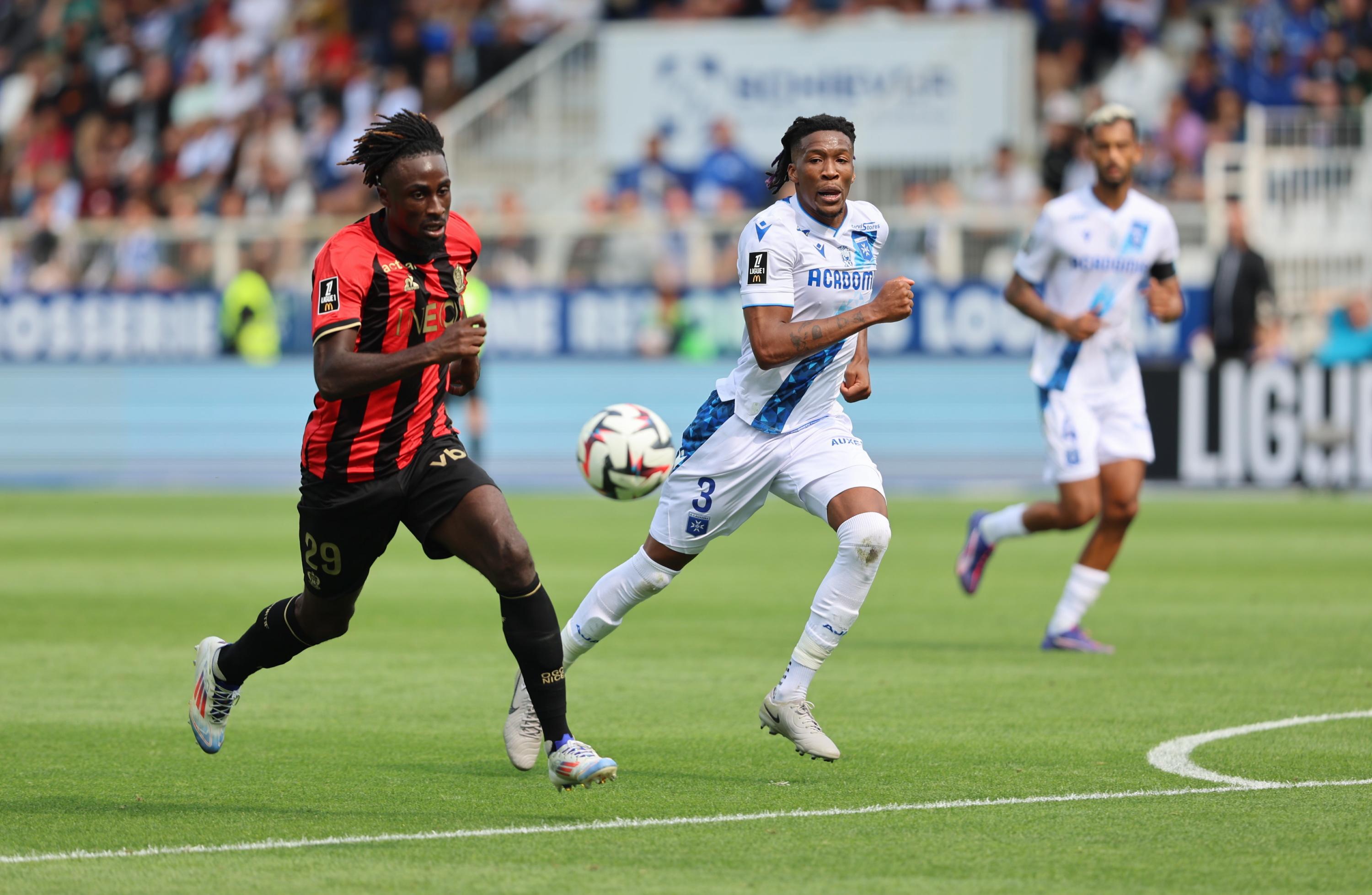 Ligue 1 : Evann Guessand va prolonger avec Nice