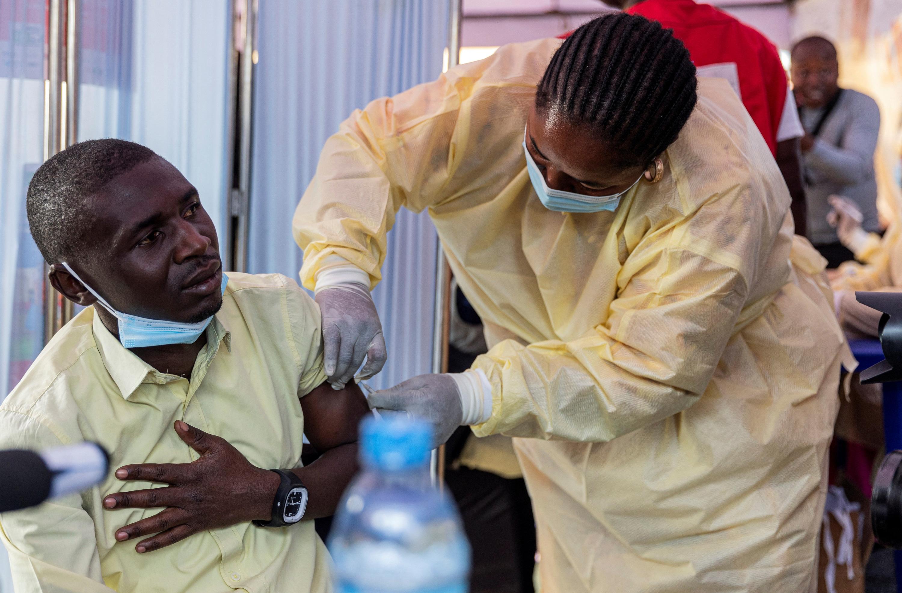 Mpox : début de la vaccination en RDC, foyer de l'épidémie