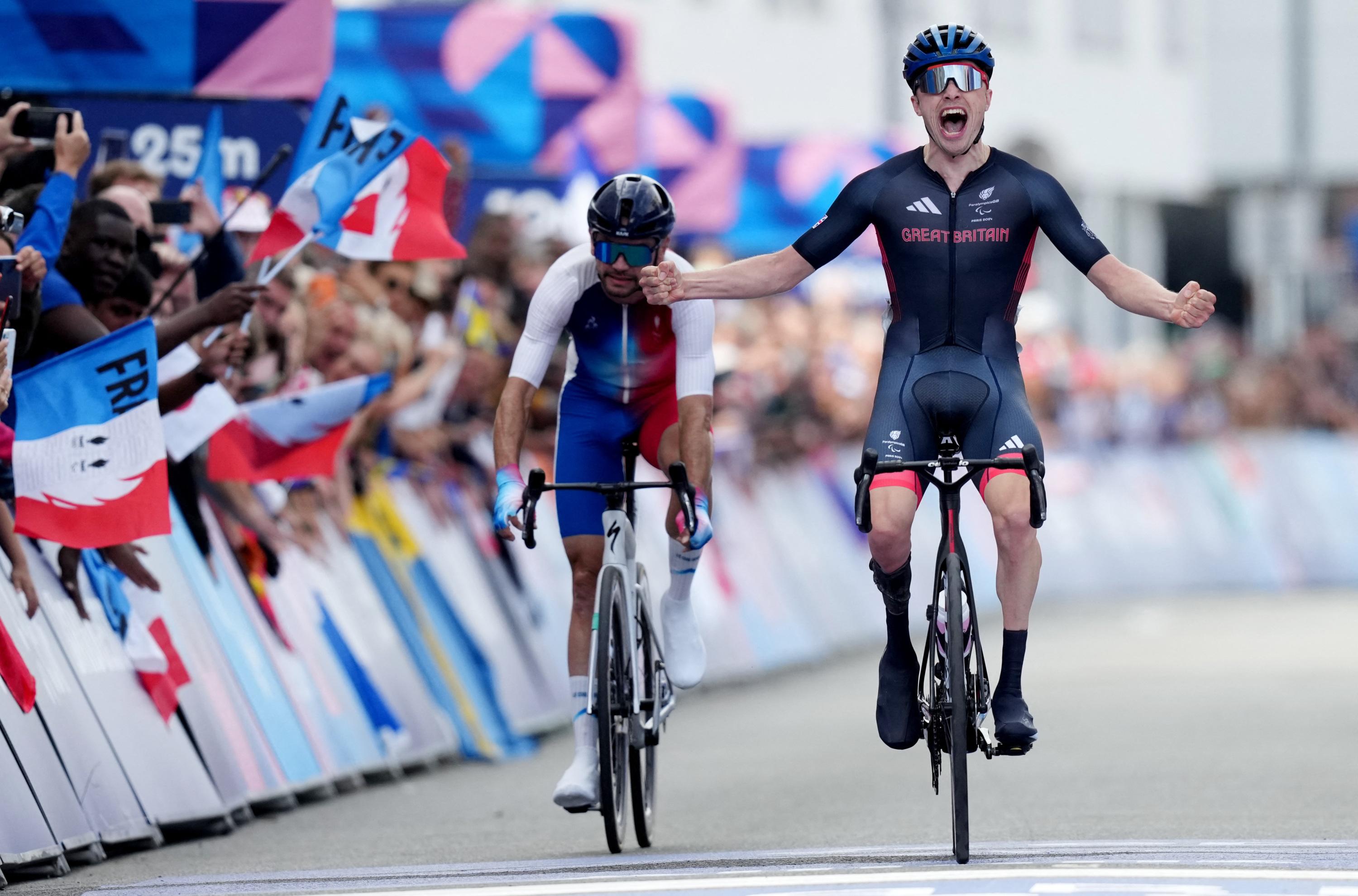 Jeux paralympiques : Thomas Peyroton-Dartet et Alexandre Léauté sur le podium de la course en ligne, 27 médailles pour le paracyclisme tricolore