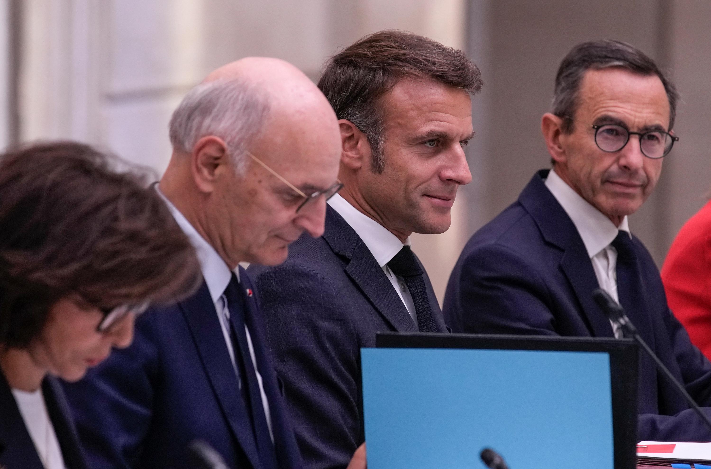 Emmanuel Macron et Bruno Retailleau vont s’entretenir en tête-à-tête pour la première fois ce lundi