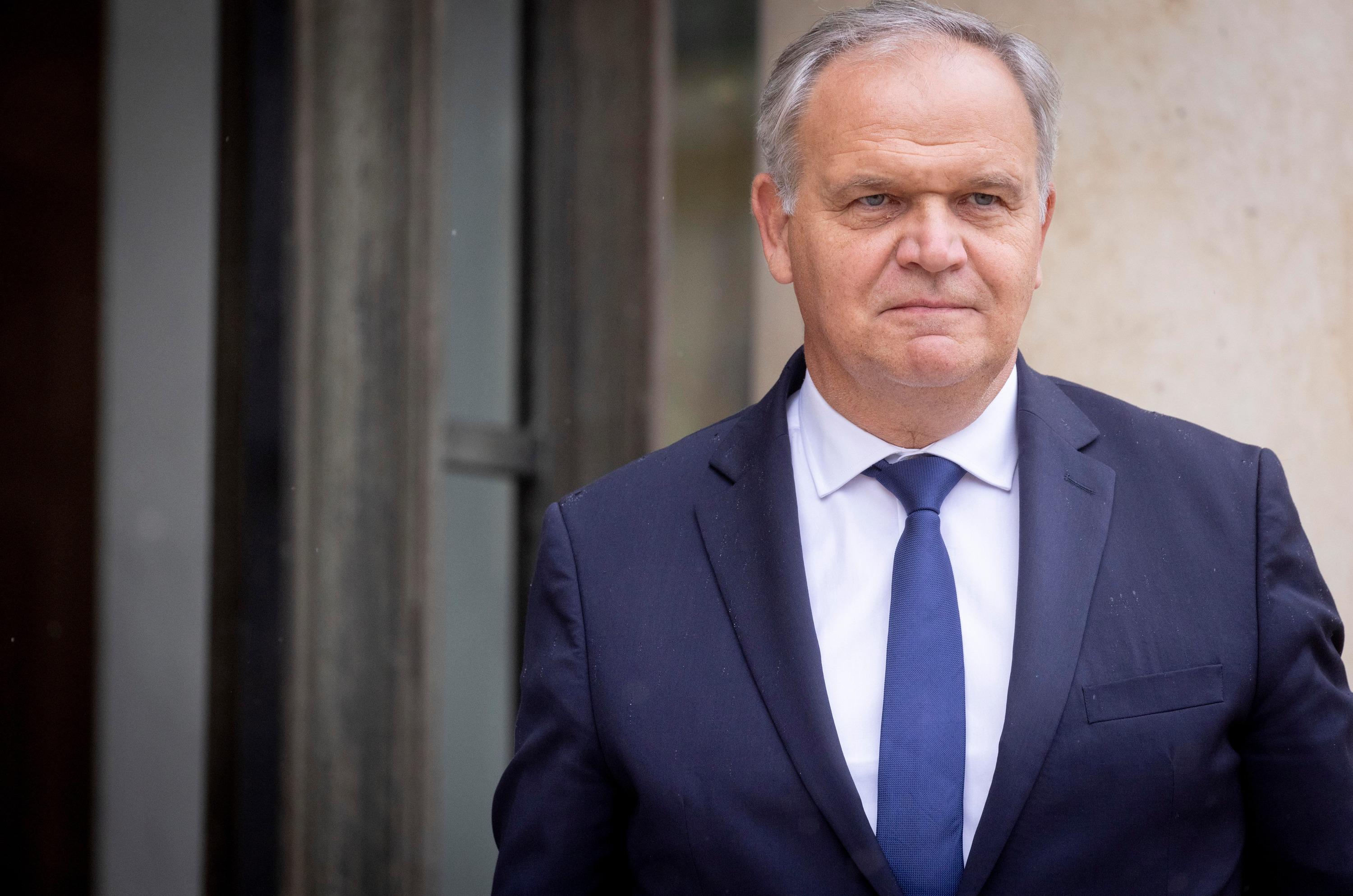 Défenseur des droits : le choix de François-Noël Buffet jugé «incompatible avec les valeurs» du poste