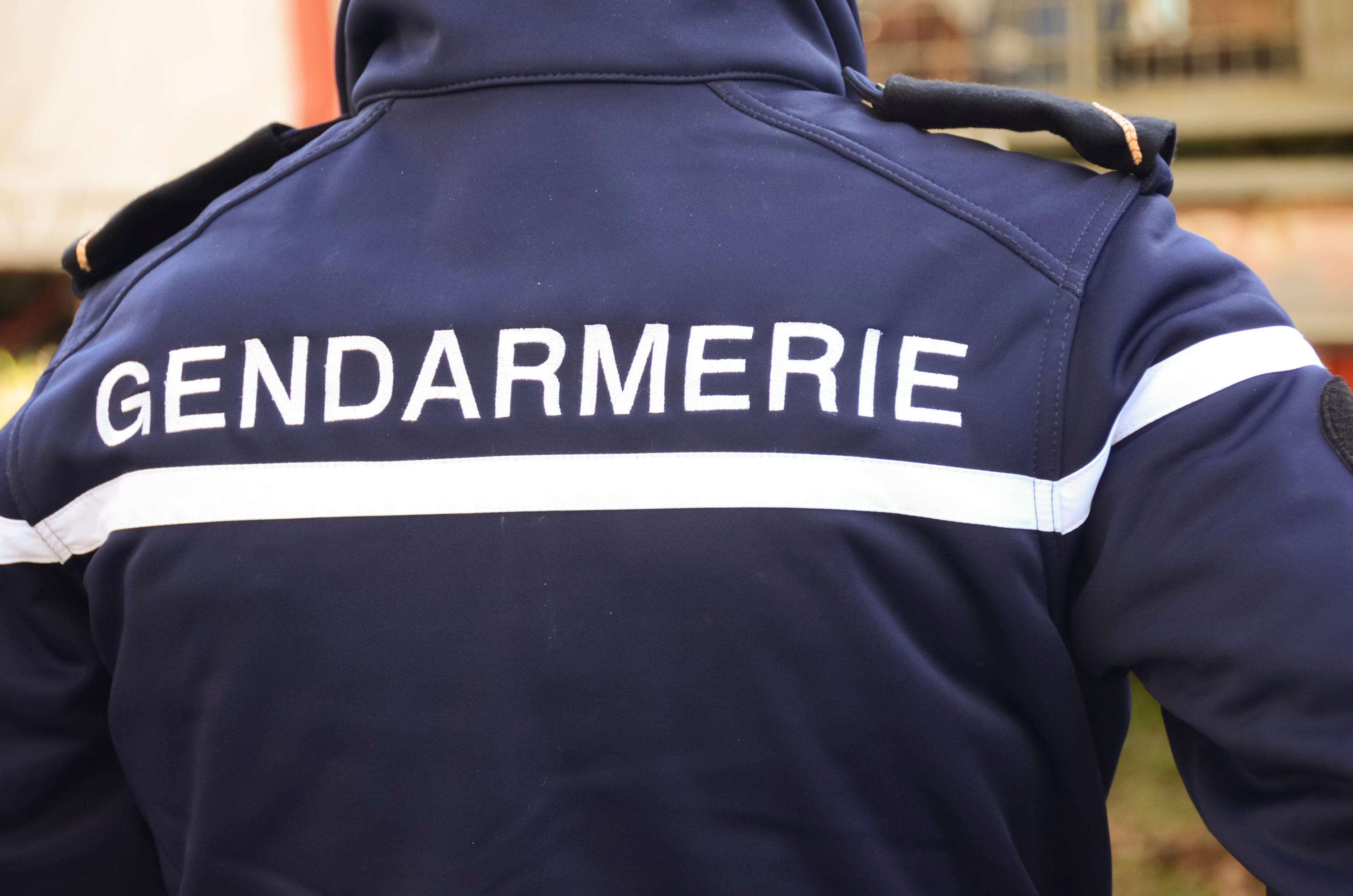Oise : un gendarme pris en flagrant délit de voyeurisme écroué, une quinzaine de plaintes déposées