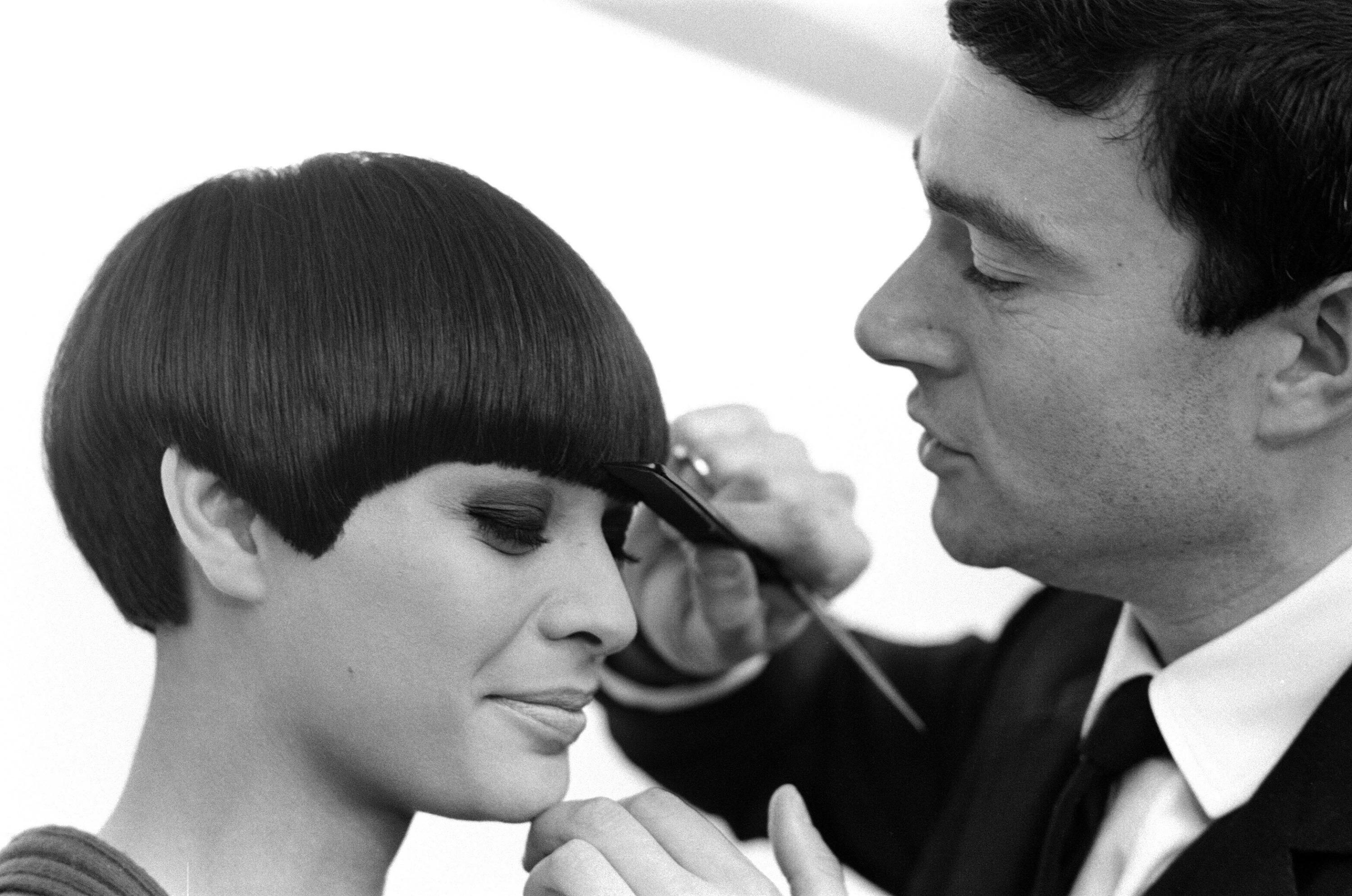 La vraie coupe de cheveux est-elle démodée ?