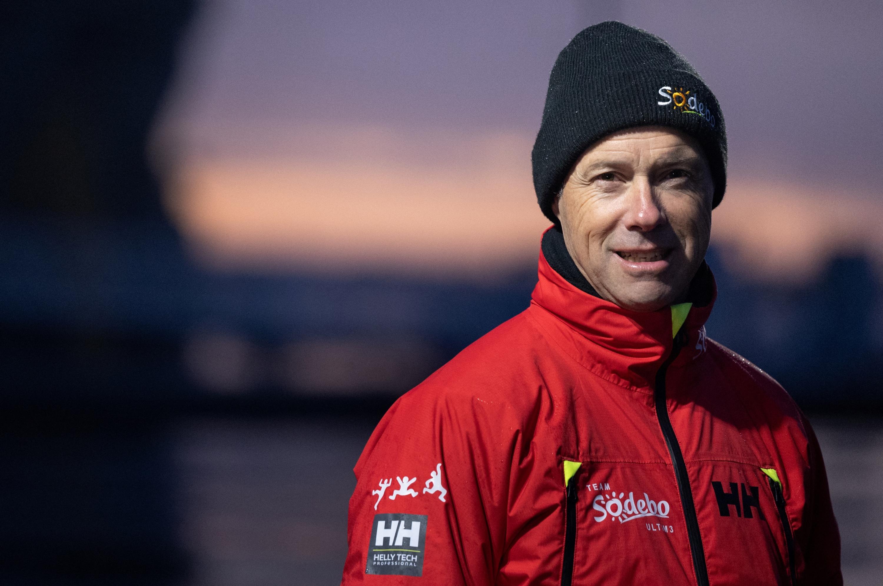 Voile : Thomas Coville en avance sur le record du Trophée Jules Verne au passage de l'Équateur