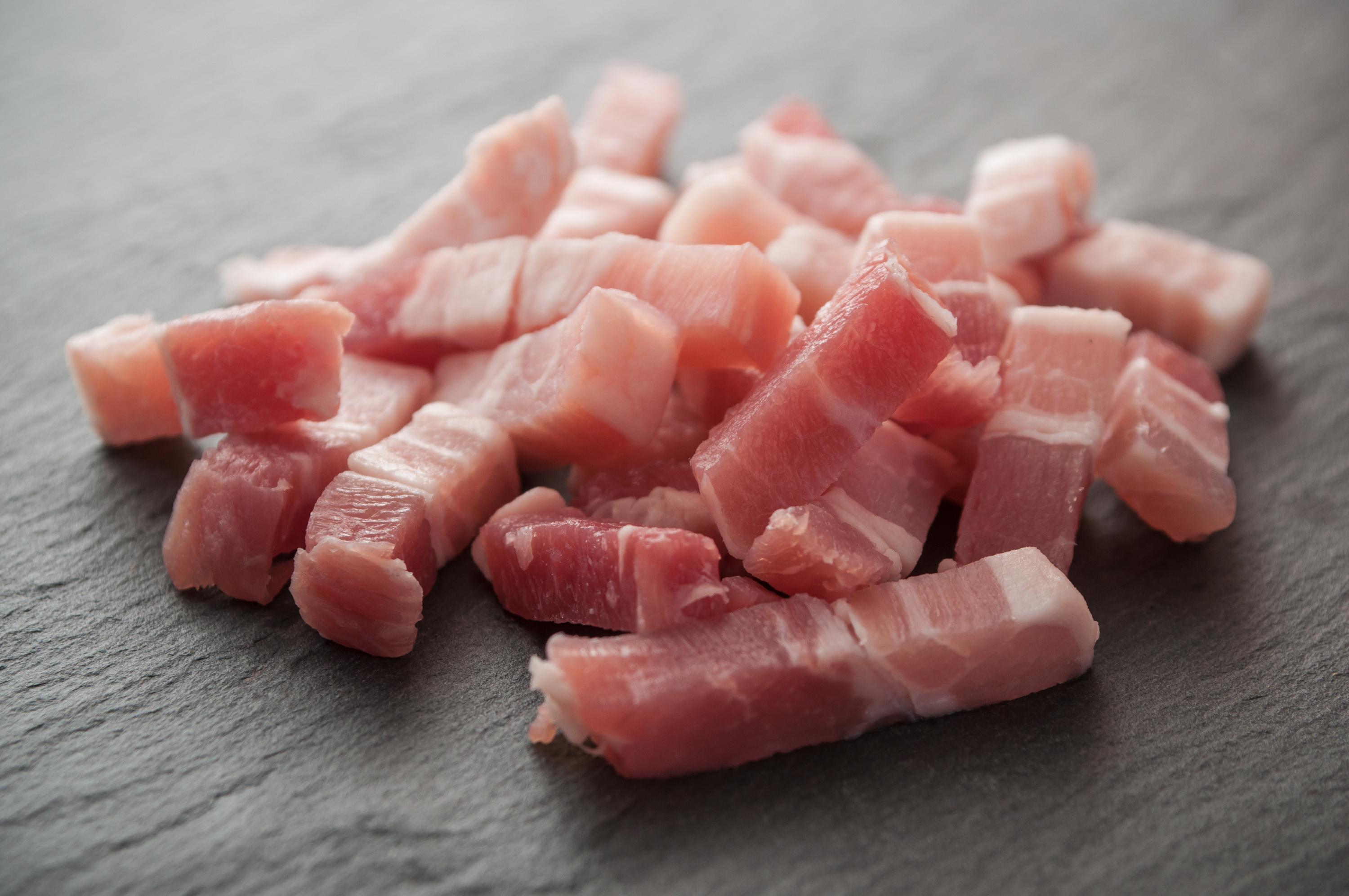 Des lardons vendus dans les supermarchés U rappelés pour une infection aux staphylocoques dorés