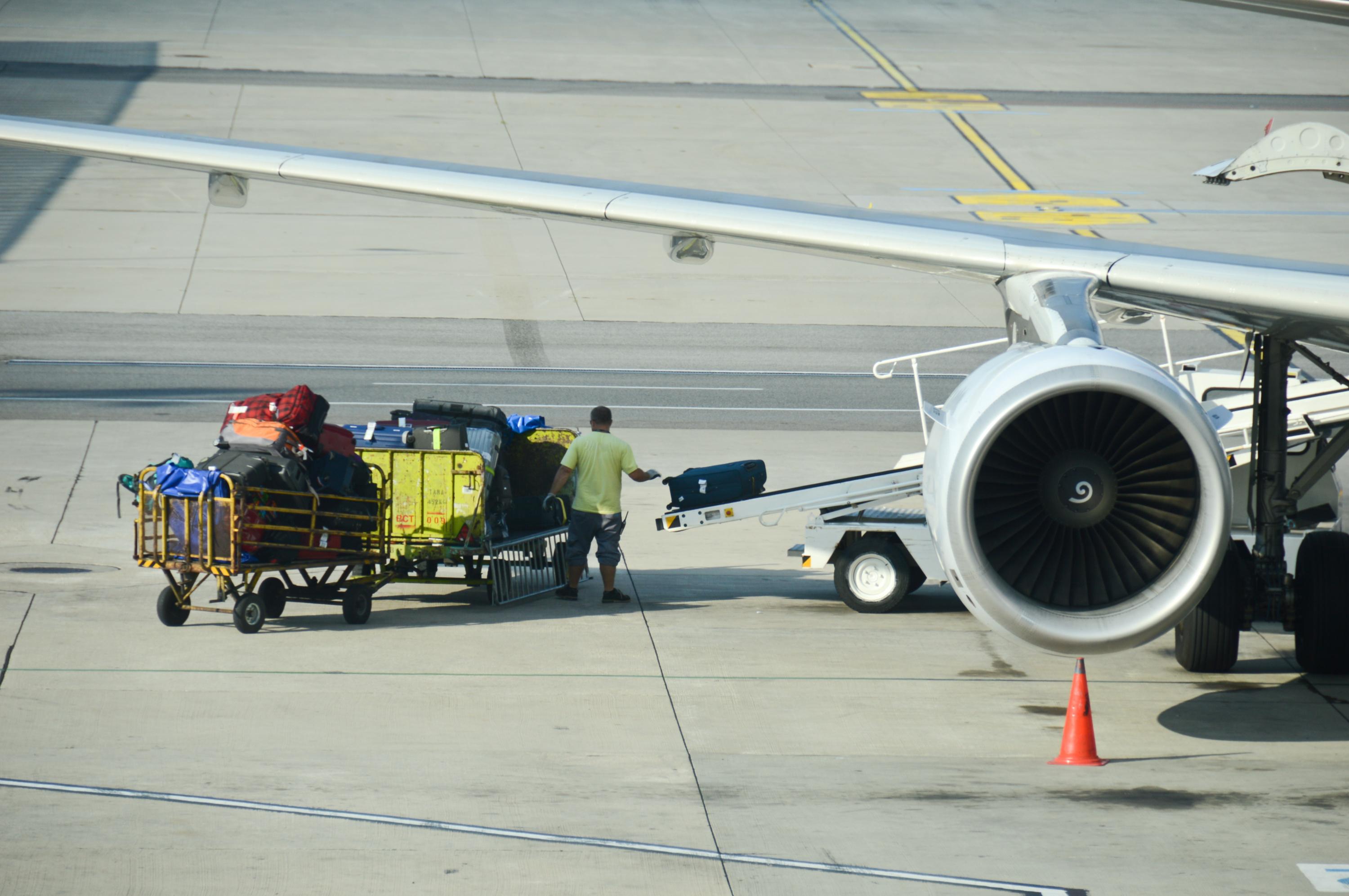 À l’aéroport de Nice, un SDF qui voulait s’introduire dans la soute d’un avion interpellé sur le tarmac