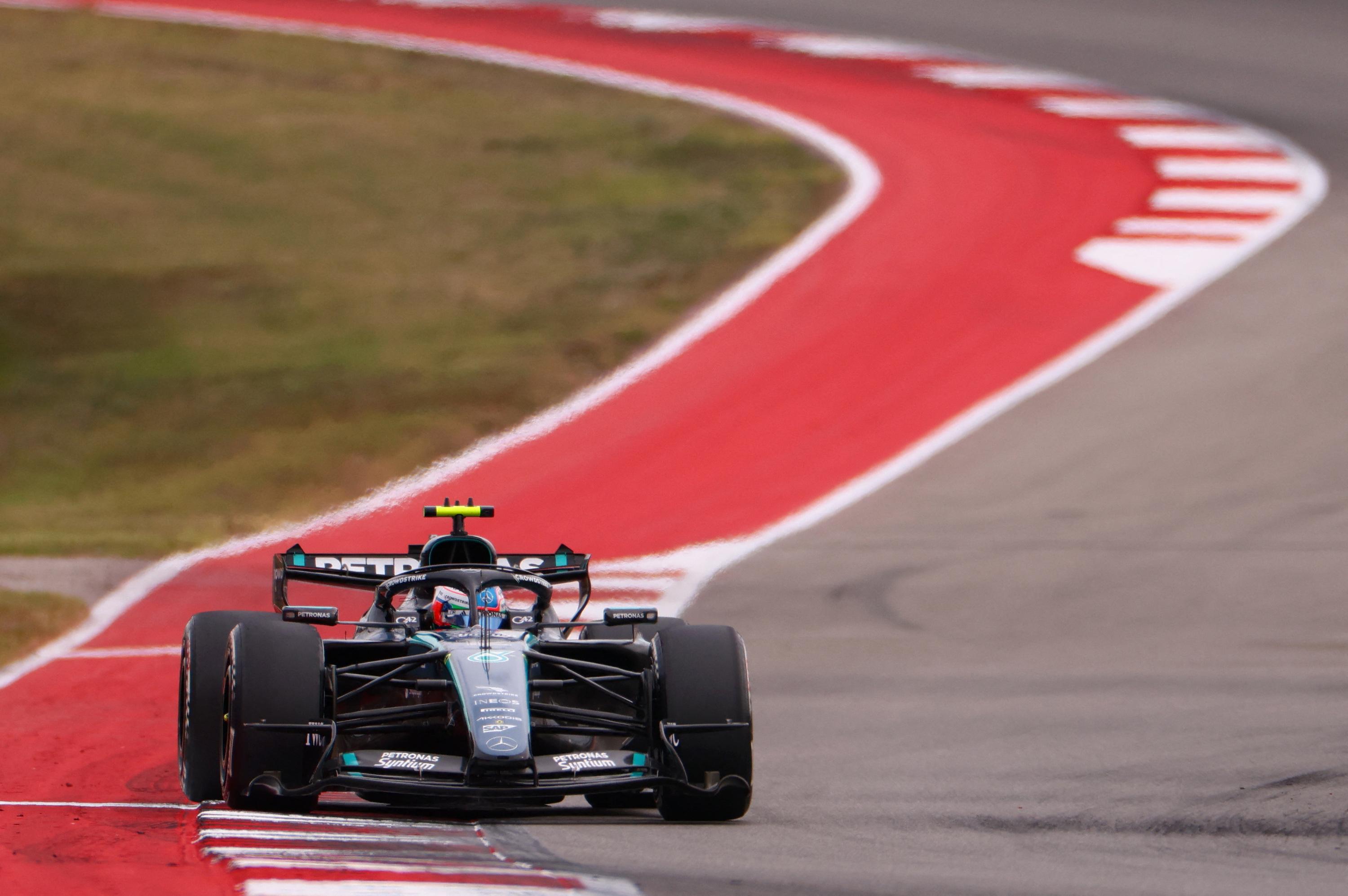 EN DIRECT - Formule 1 : Antonelli file vers la victoire à Austin, la bataille fait rage pour le podium