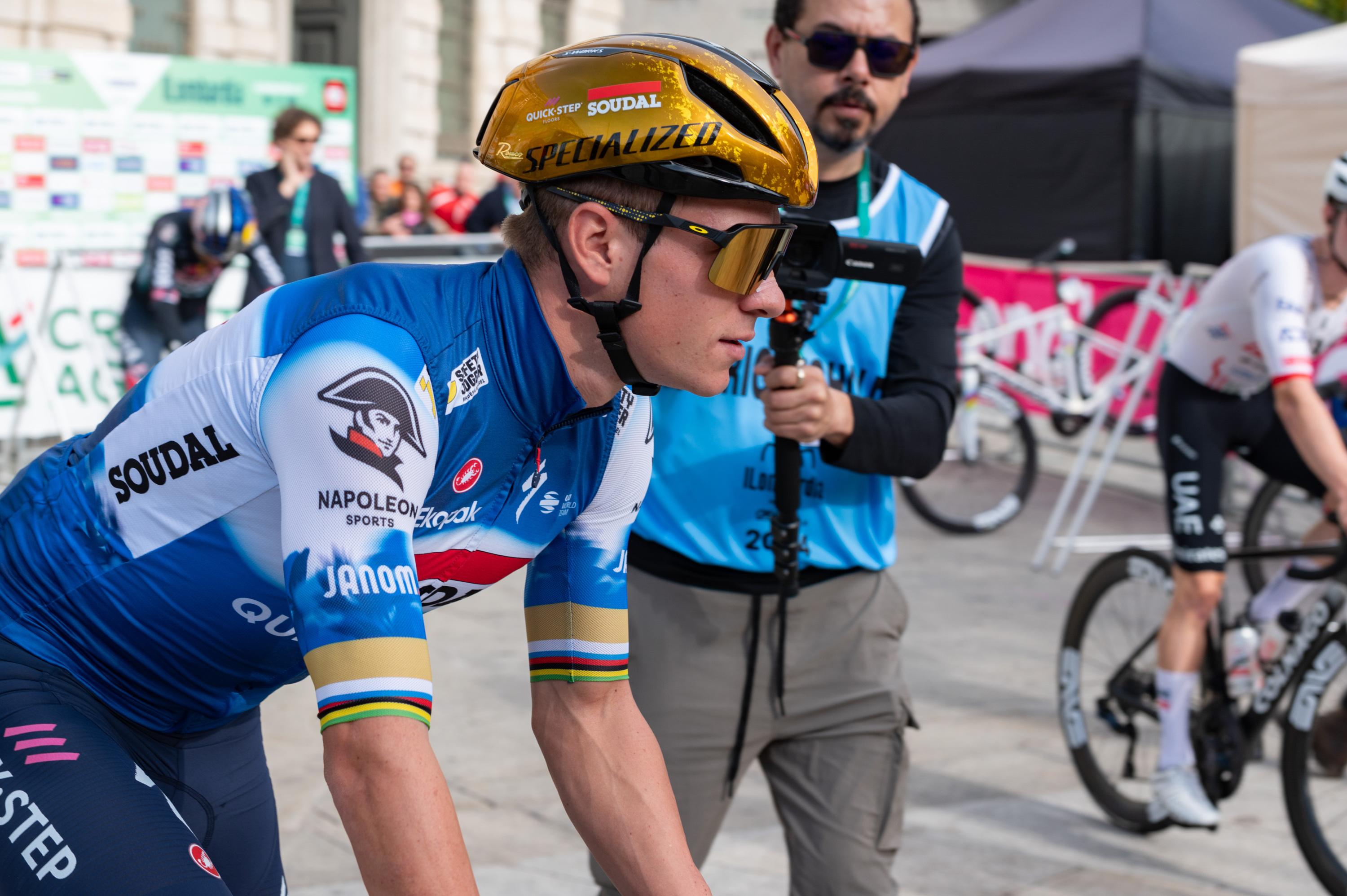 «Je dois travailler pour devenir un meilleur grimpeur» : Remco Evenepoel veut encore progresser pour battre Pogacar