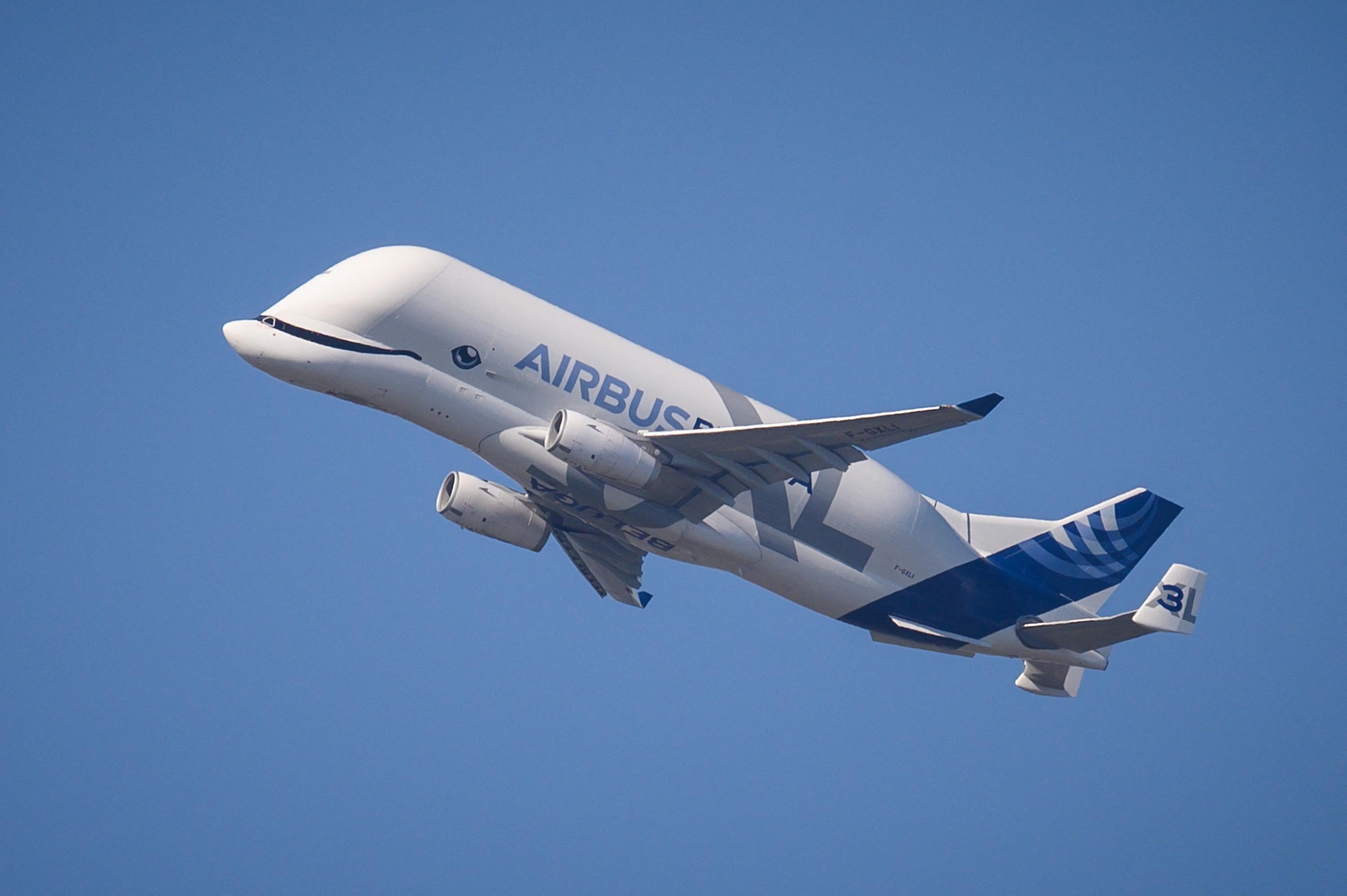 Airbus ferme sa compagnie de fret hors gabarit par ses avions XXL Beluga