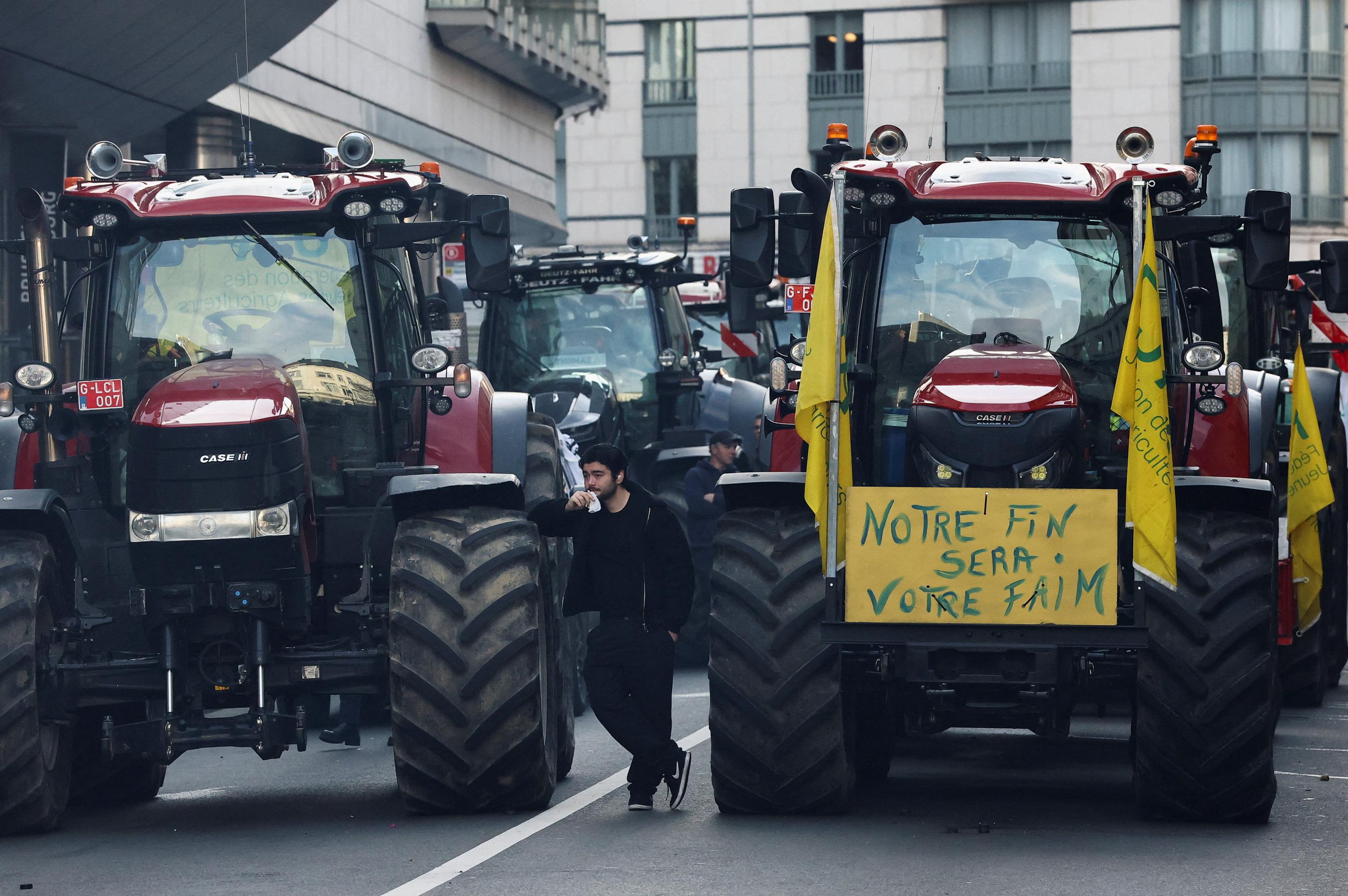 Après la trêve de Noël, les syndicats agricoles remettent la pression sur l’exécutif