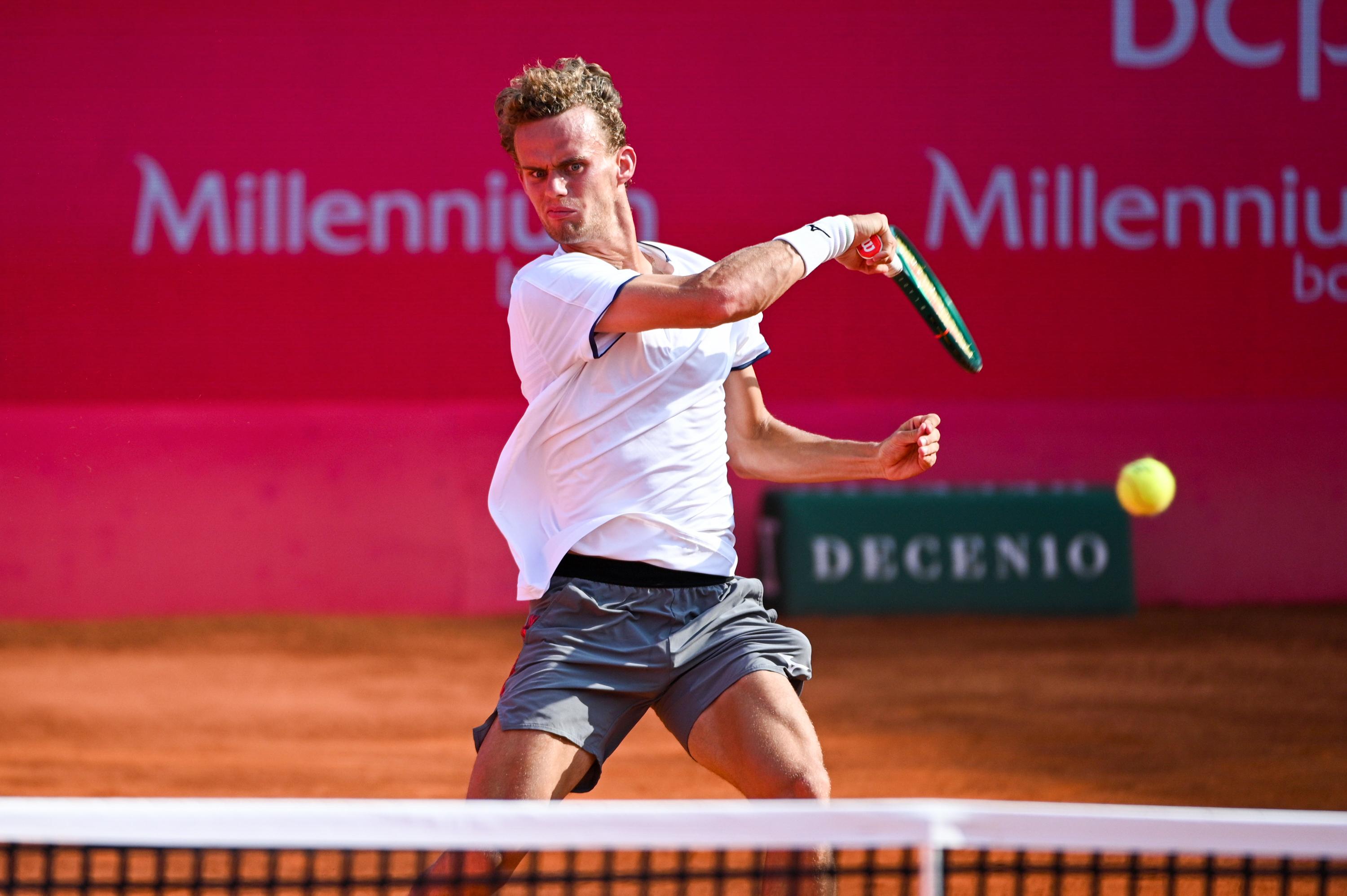 Tennis : première finale pour Van Assche qui s’impose face à Gaston à Estoril