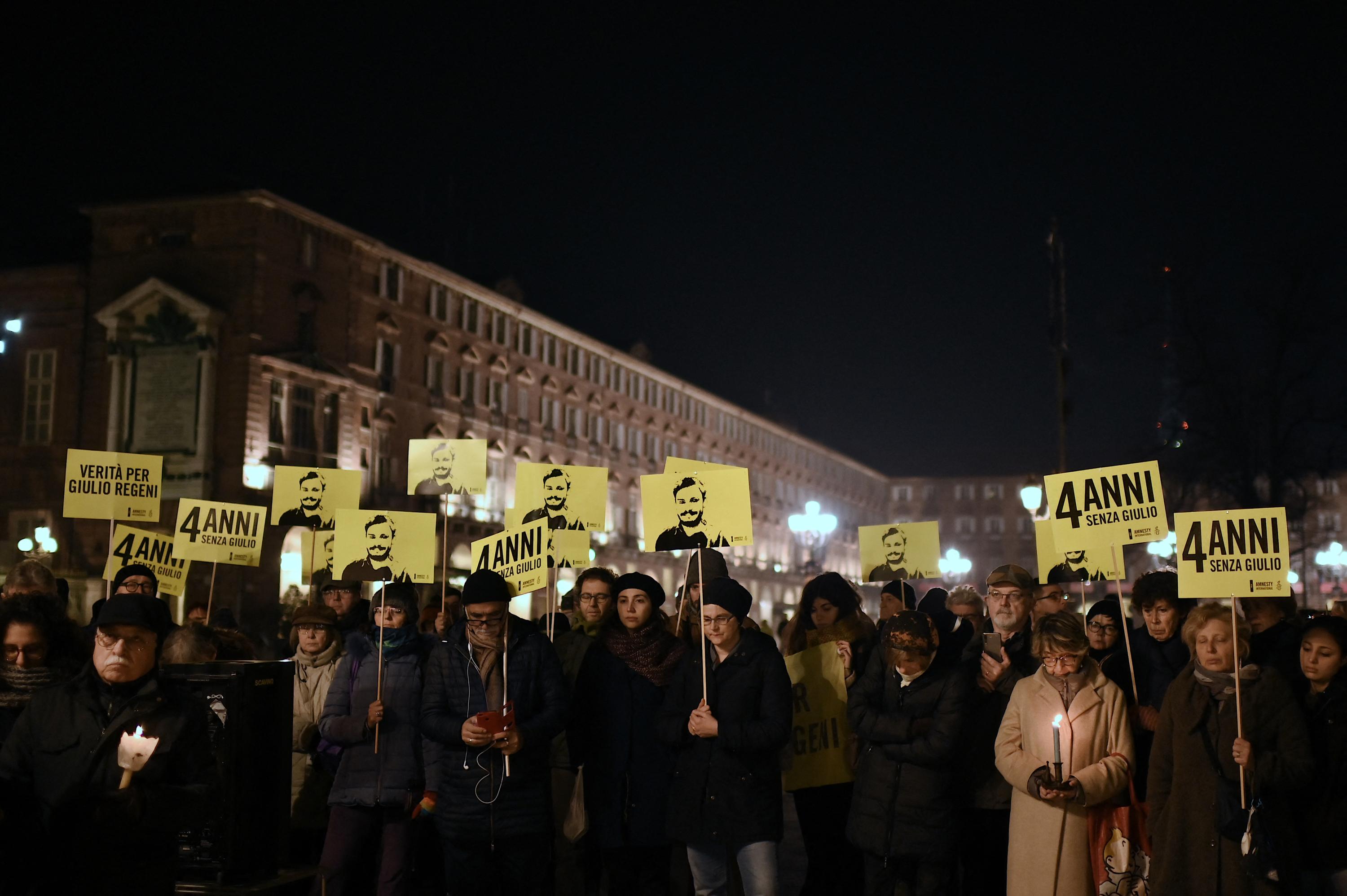 Torture et meurtre de Giulio Regeni : trois policiers égyptiens condamnés dix ans après l’enlèvement de l’étudiant italien