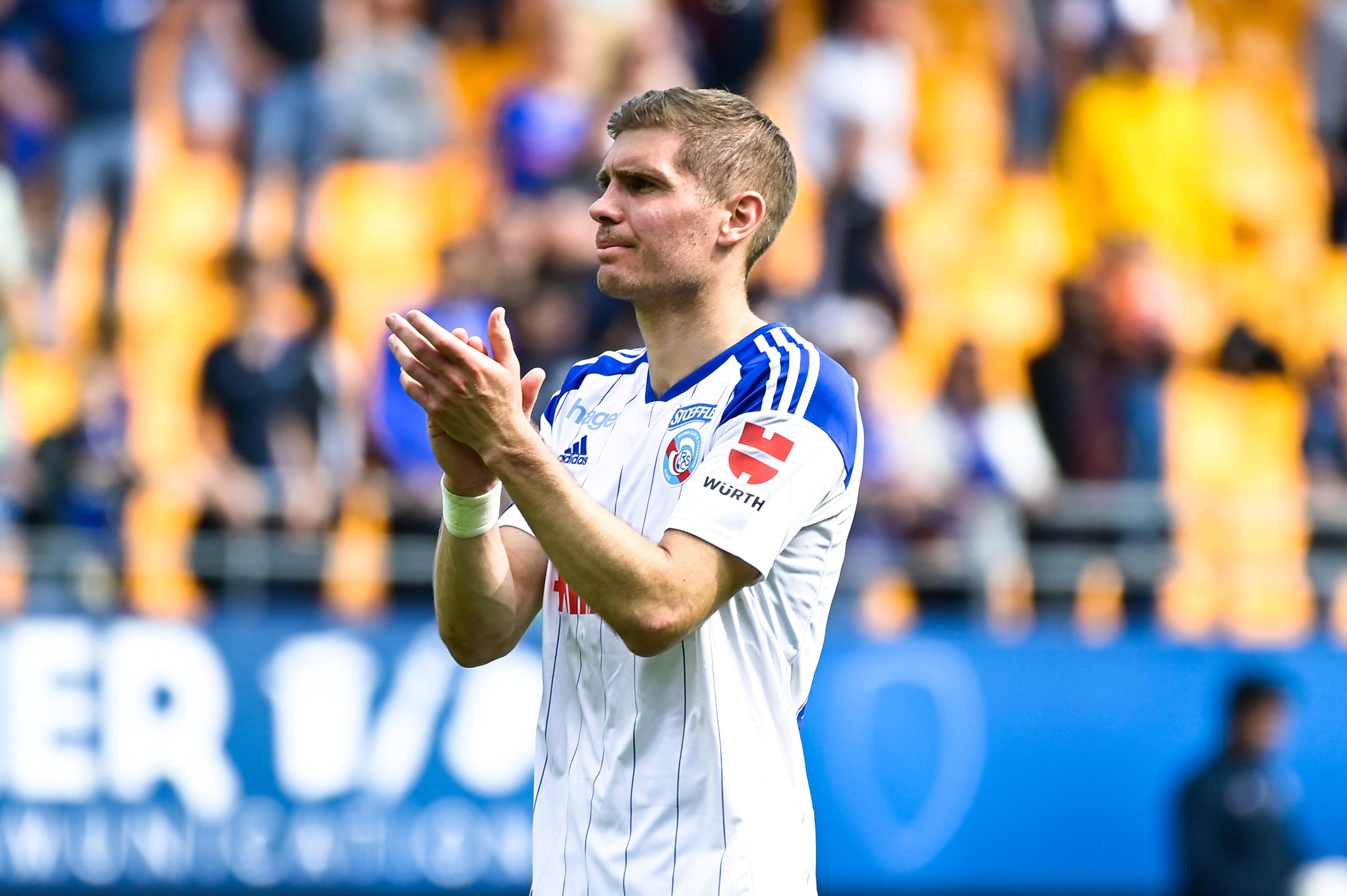 Foot : Maxime Le Marchand met un terme à sa carrière à cause d'une blessure au dos