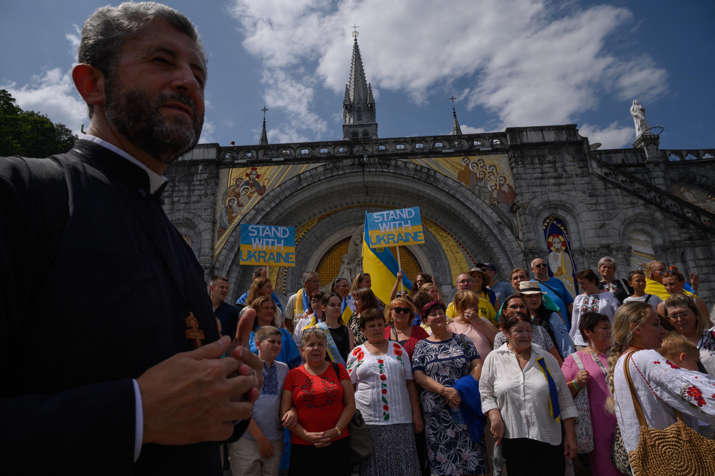 «On doit continuer ce grand combat douloureux» : à Lourdes, les Ukrainiens célèbrent l'indépendance avec un désir intact de retour