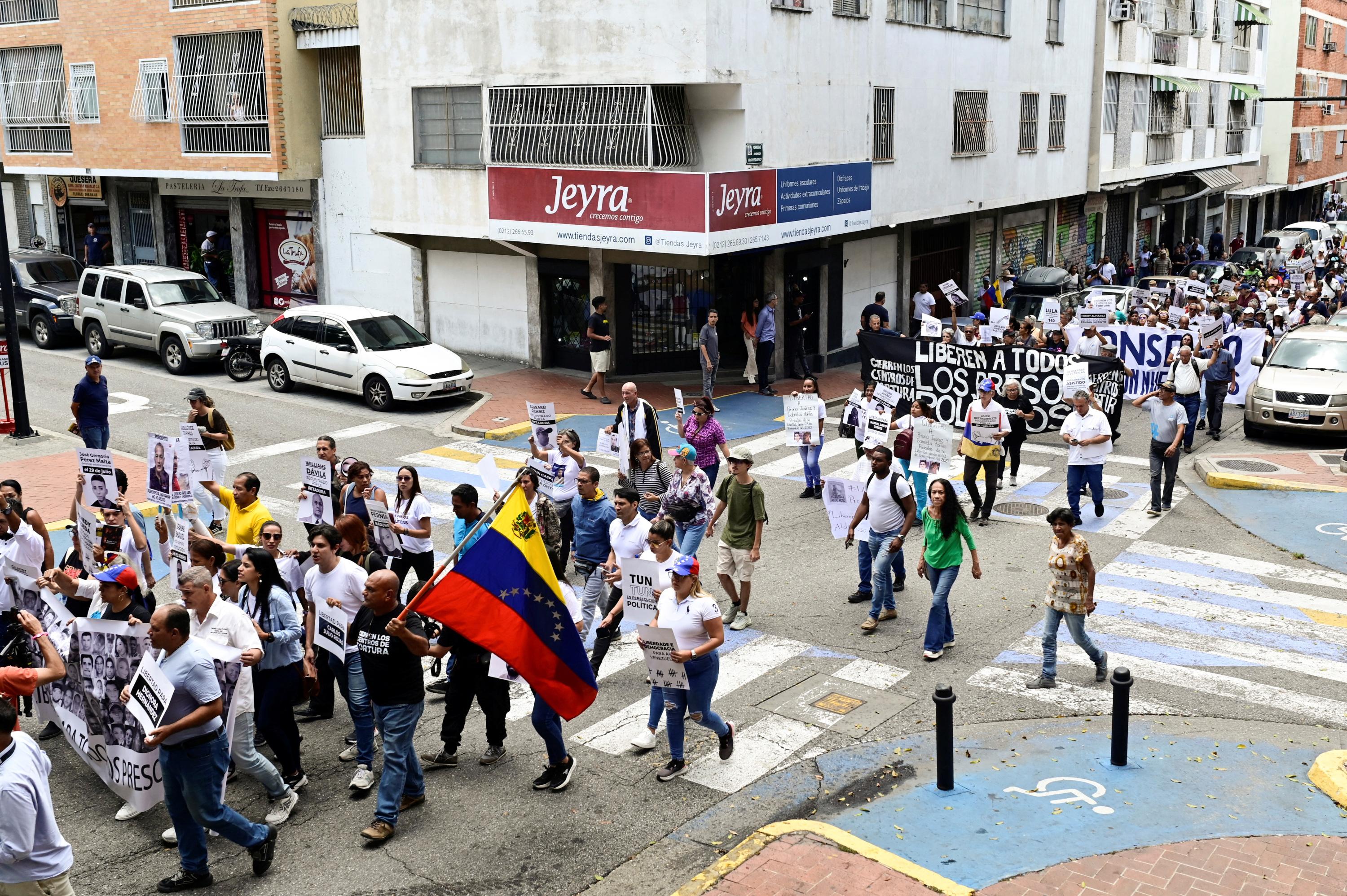 Paris recommande aux Français d'éviter le Venezuela