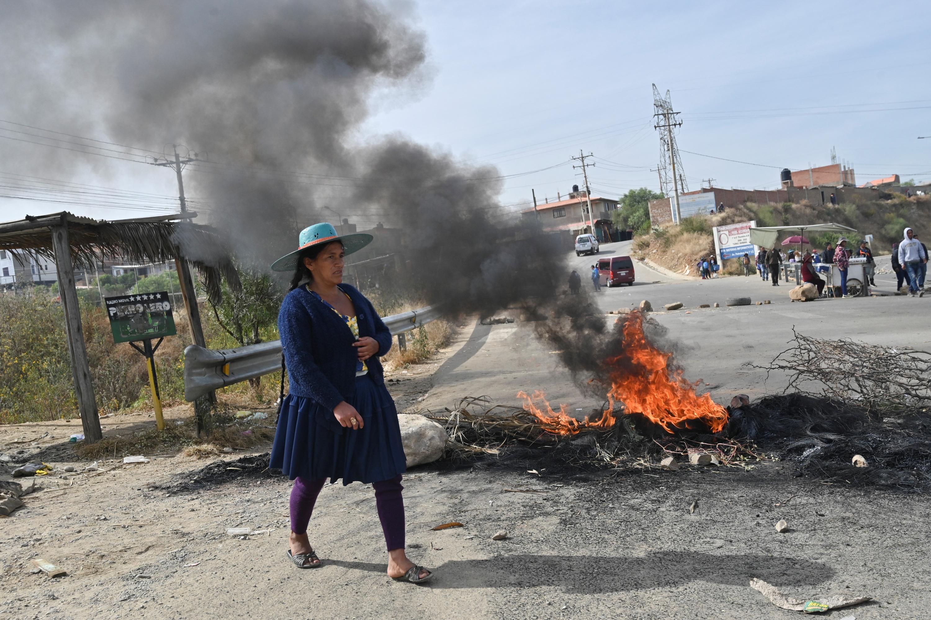 Bolivie : un policier tué dans des heurts entre forces de l'ordre et partisans de Morales