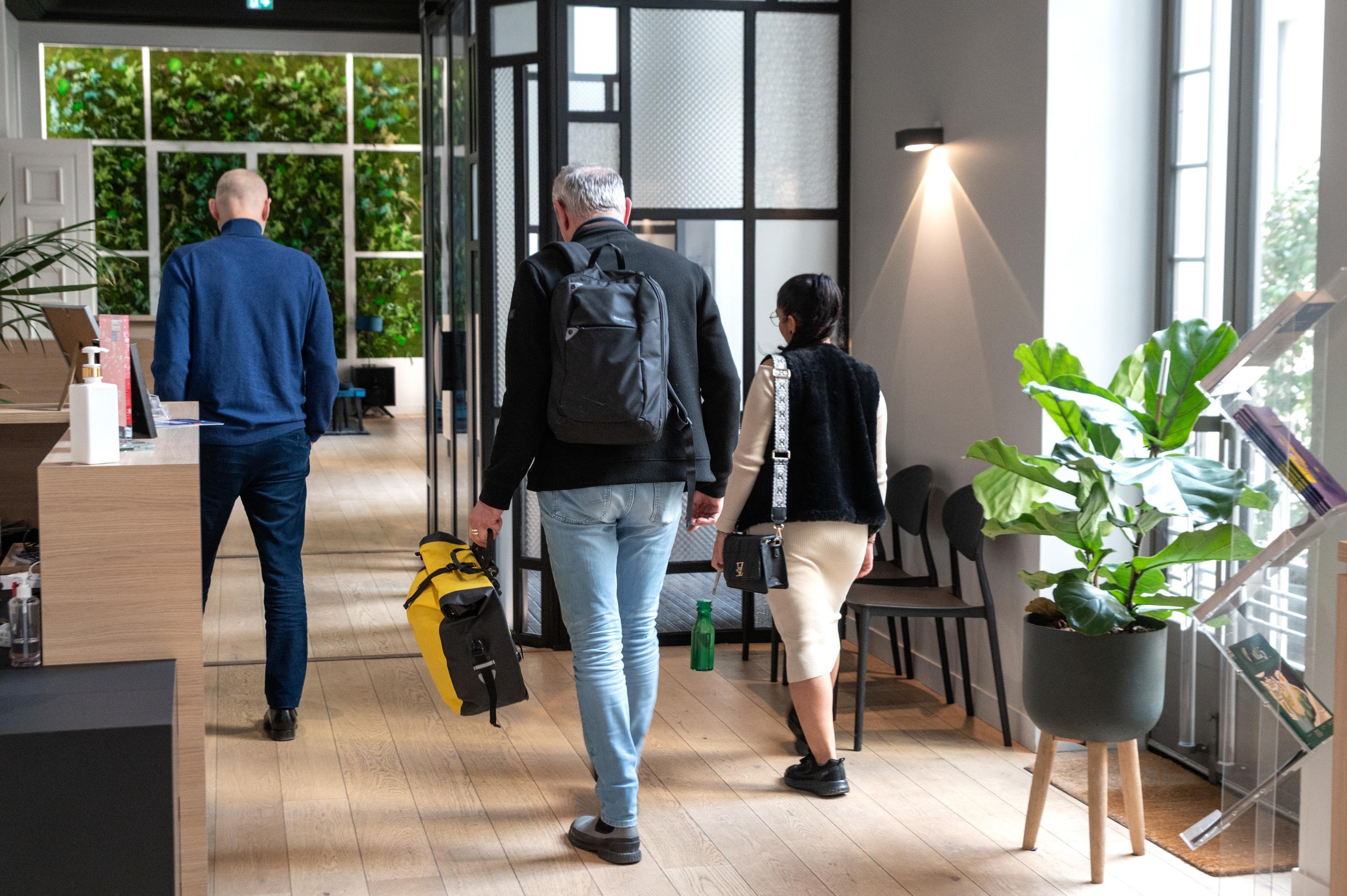 «Recevoir Alain n’a rien coûté à l’entreprise» : ces patrons accueillent des SDF dans leurs locaux la nuit