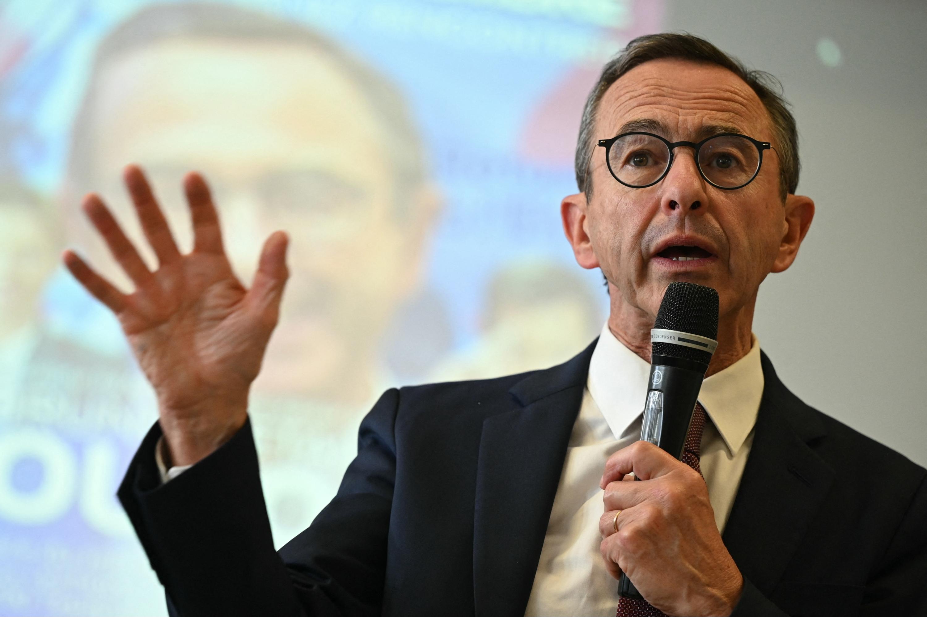 EN DIRECT - Blocus des lycées : Bruno Retailleau pose «la question de l’interdiction de LFI» après les violences devant les établissements