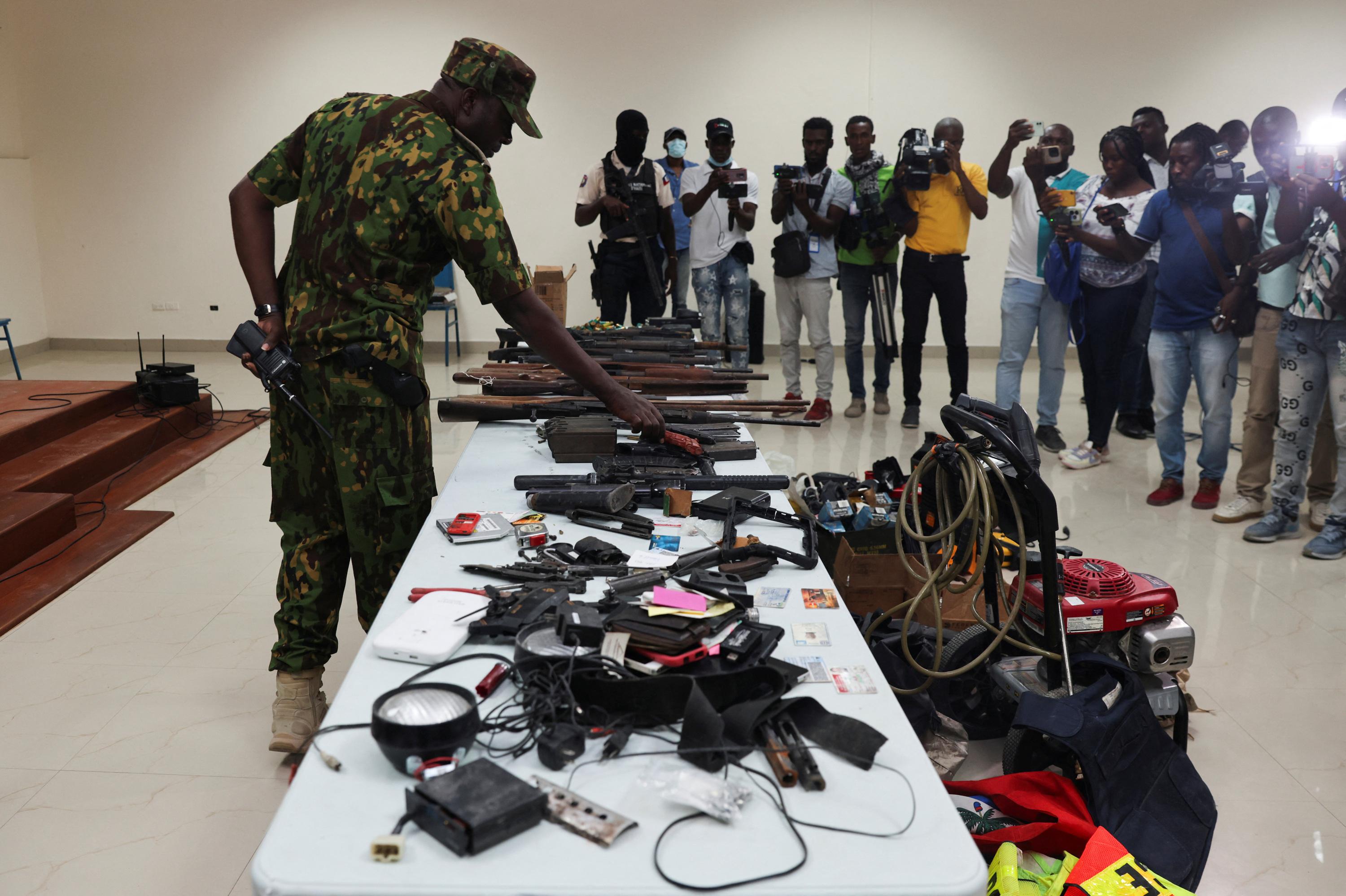 Haïti : le Conseil de sécurité de l'ONU vote un embargo mondial sur tous les armements