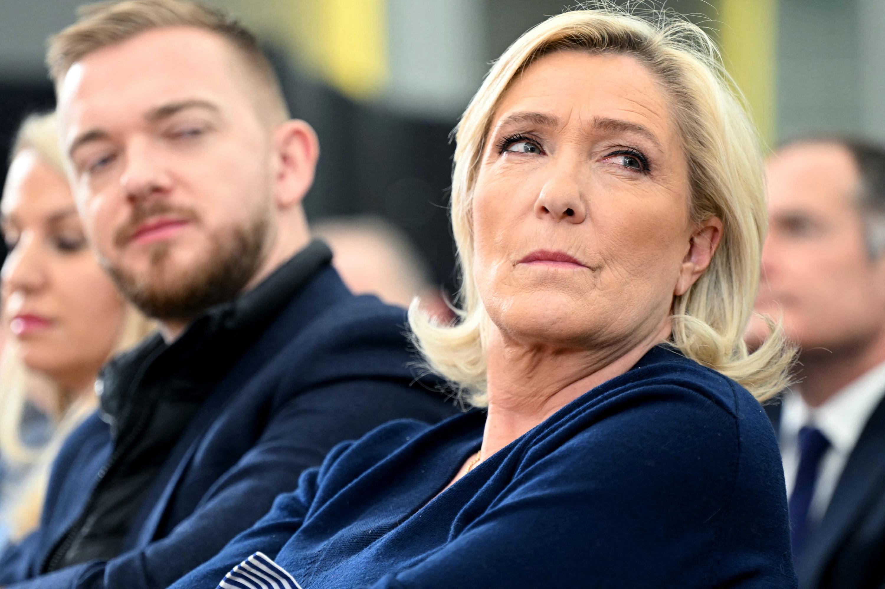 Censure : Marine Le Pen s’apprête à épargner François Bayrou