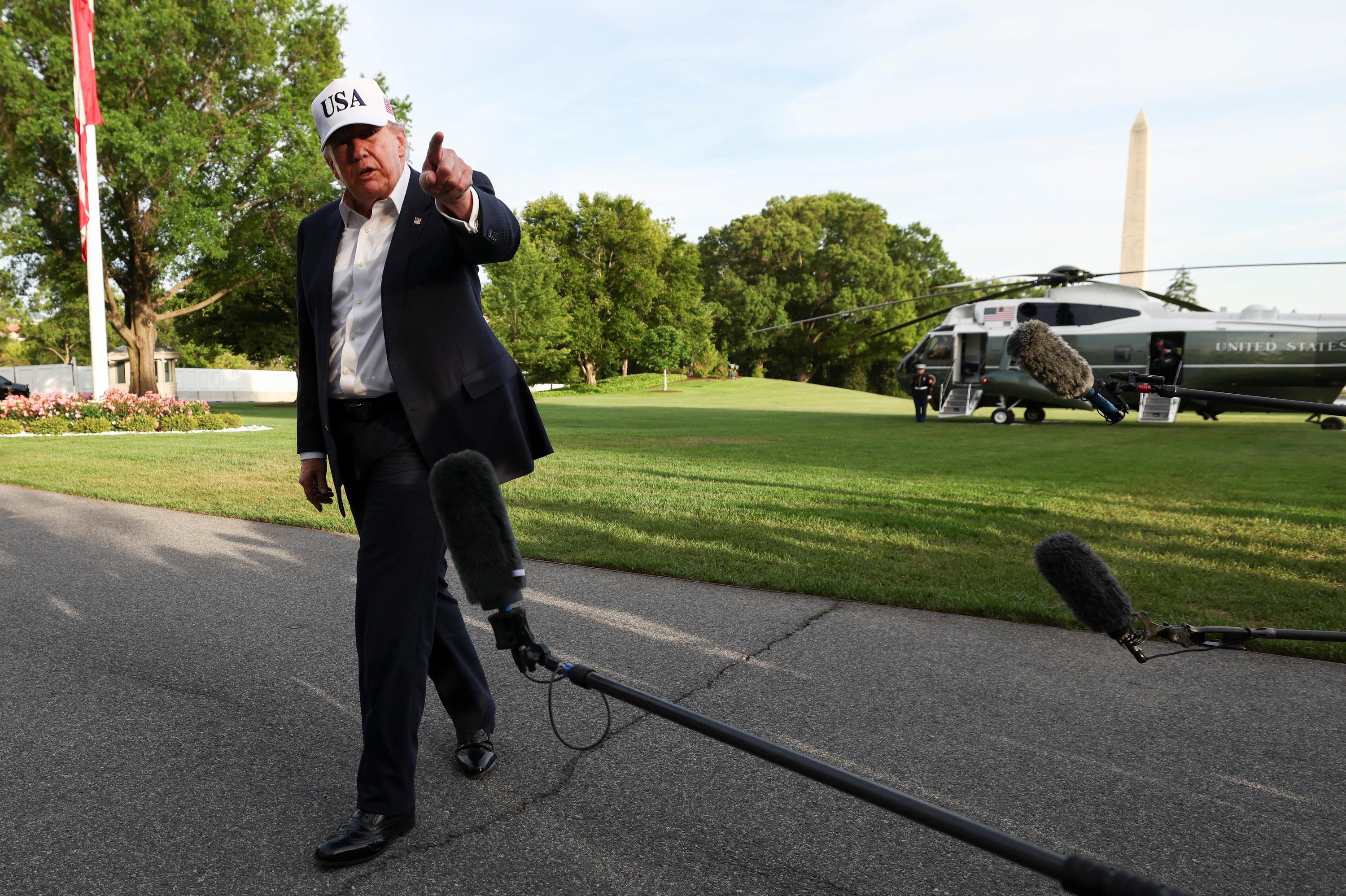 EN DIRECT - Guerre au Moyen-Orient : «Pour l’Iran, le temps presse, sinon il ne restera plus rien d’eux», menace une nouvelle fois Donald Trump