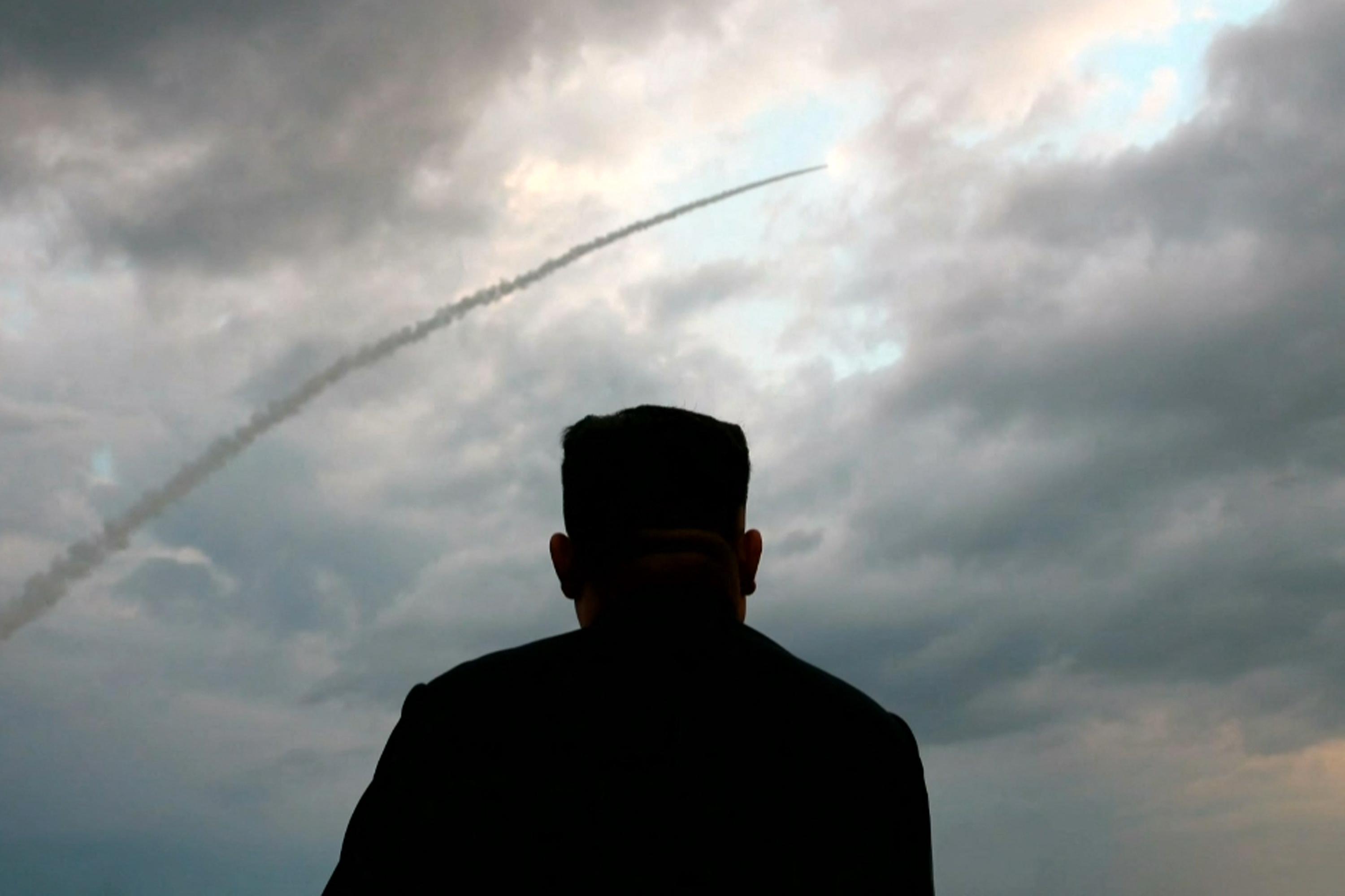 Pyongyang affirme avoir testé un missile balistique doté d'une ogive «super-large»