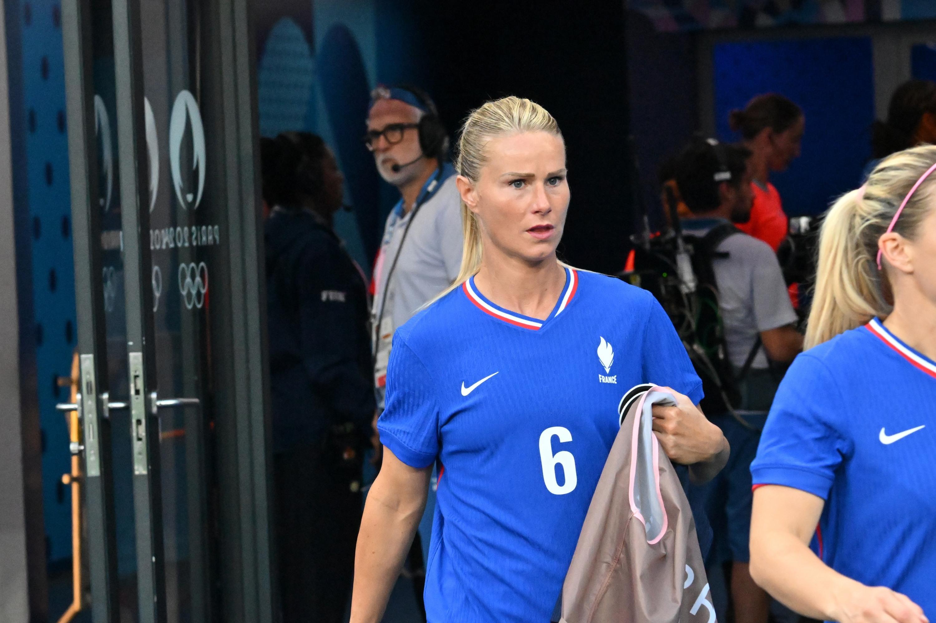 Équipe de France (F) : Amandine Henry annonce sa retraite internationale