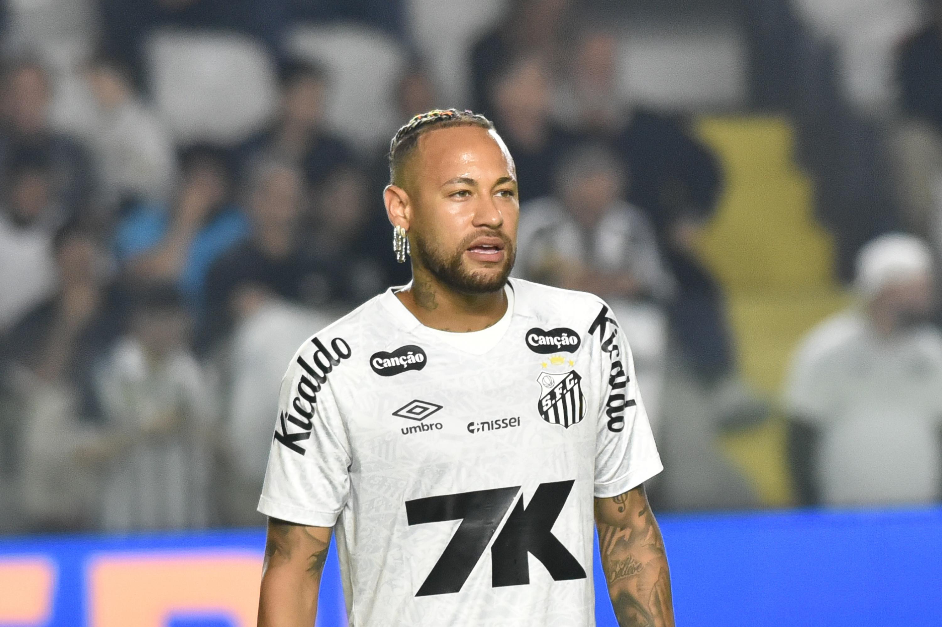 «Il ne peut pas m’insulter» : Neymar prend la parole après son altercation avec un supporter en championnat brésilien