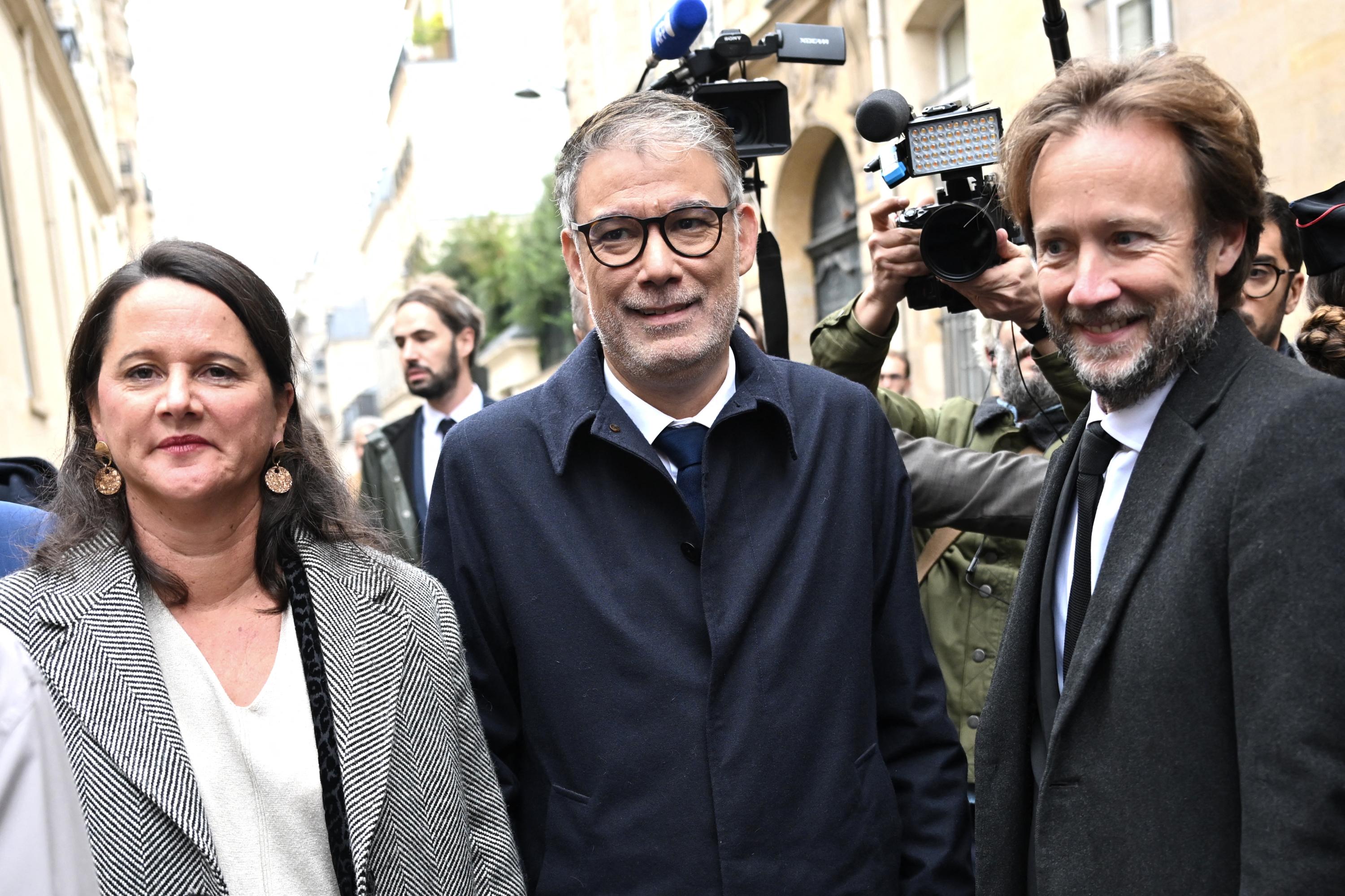 As they leave Matignon, the left-wing parties remain inflexible and defer to Macron