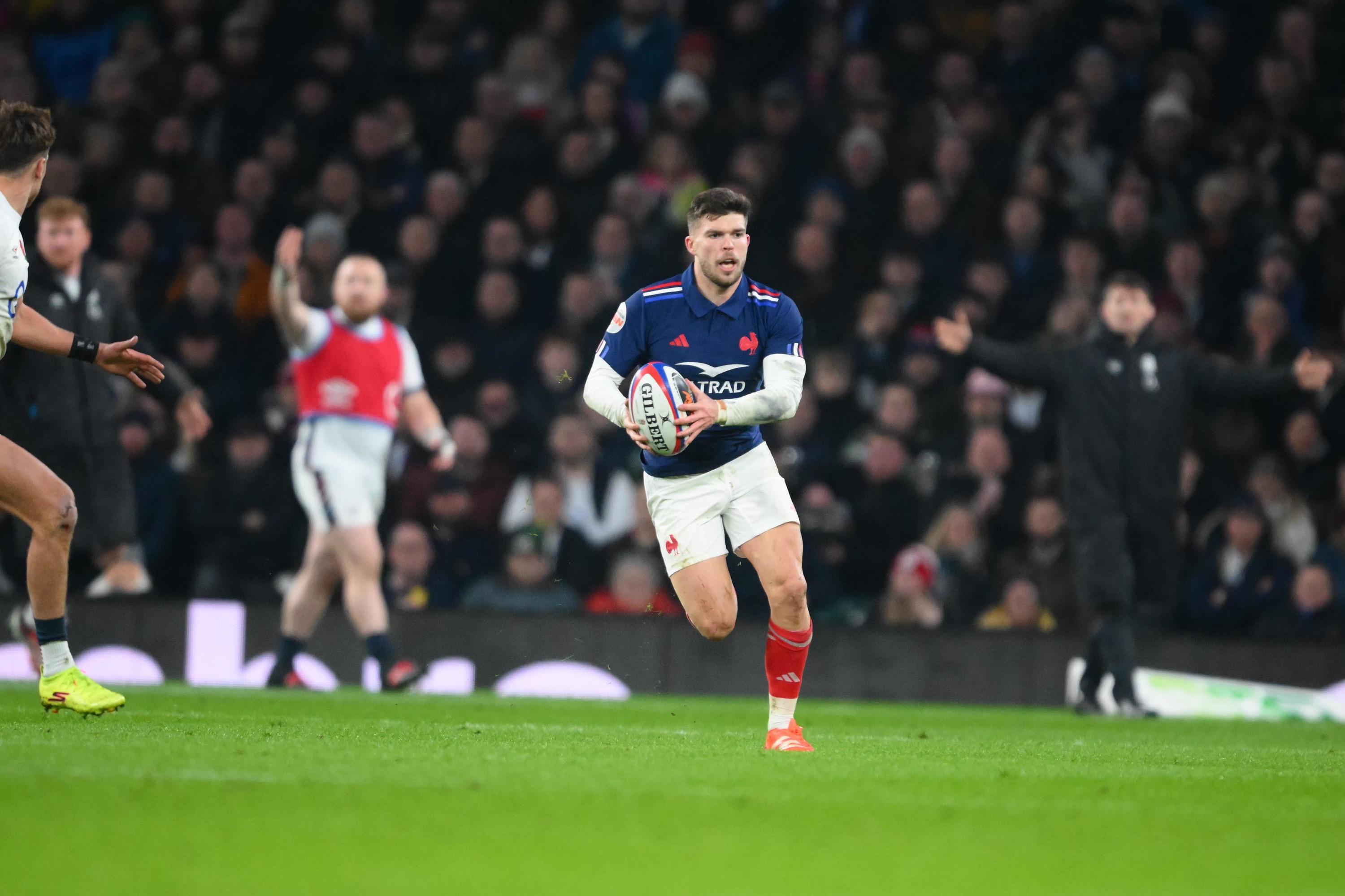 XV de France : Matthieu Jalibert saura-t-il, cette fois, saisir sa chance ?