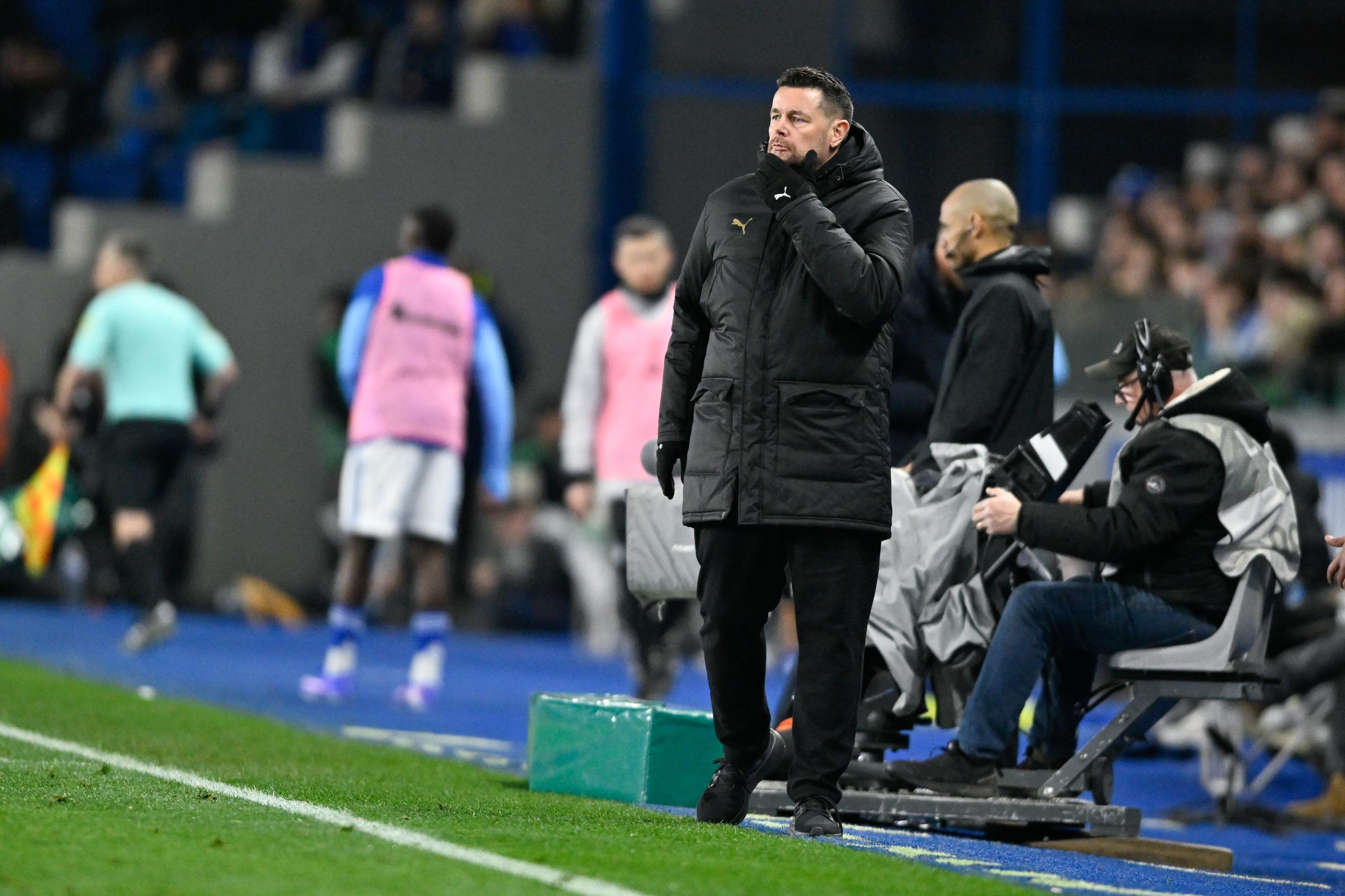 Ligue 1: «L’équipe dégage quelque chose qui rassure», juge Pierre Sage, «déçu du résultat mais fier de la réaction» de Lens