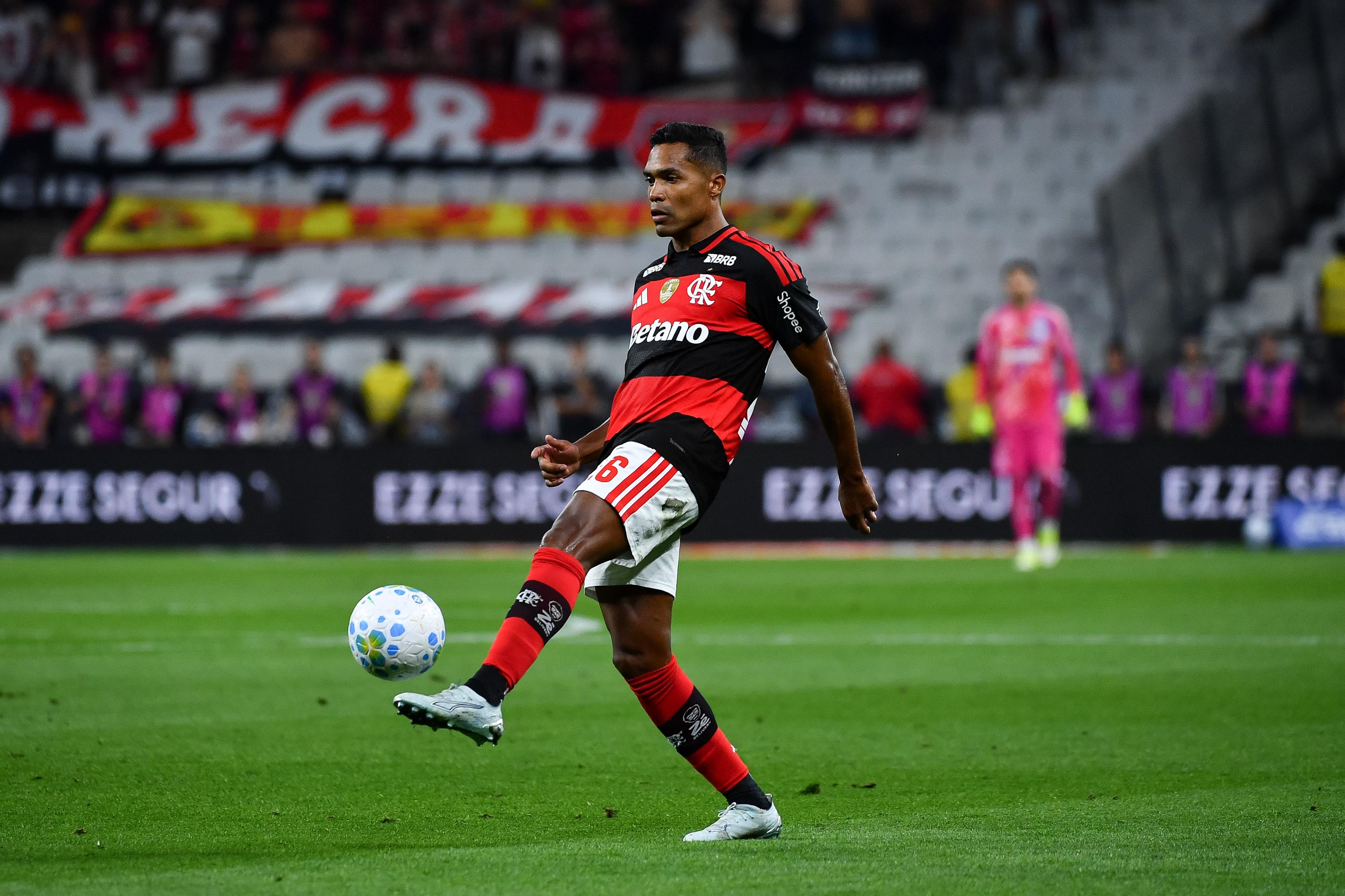 Alex Sandro blessé, forfait pour les matchs amicaux