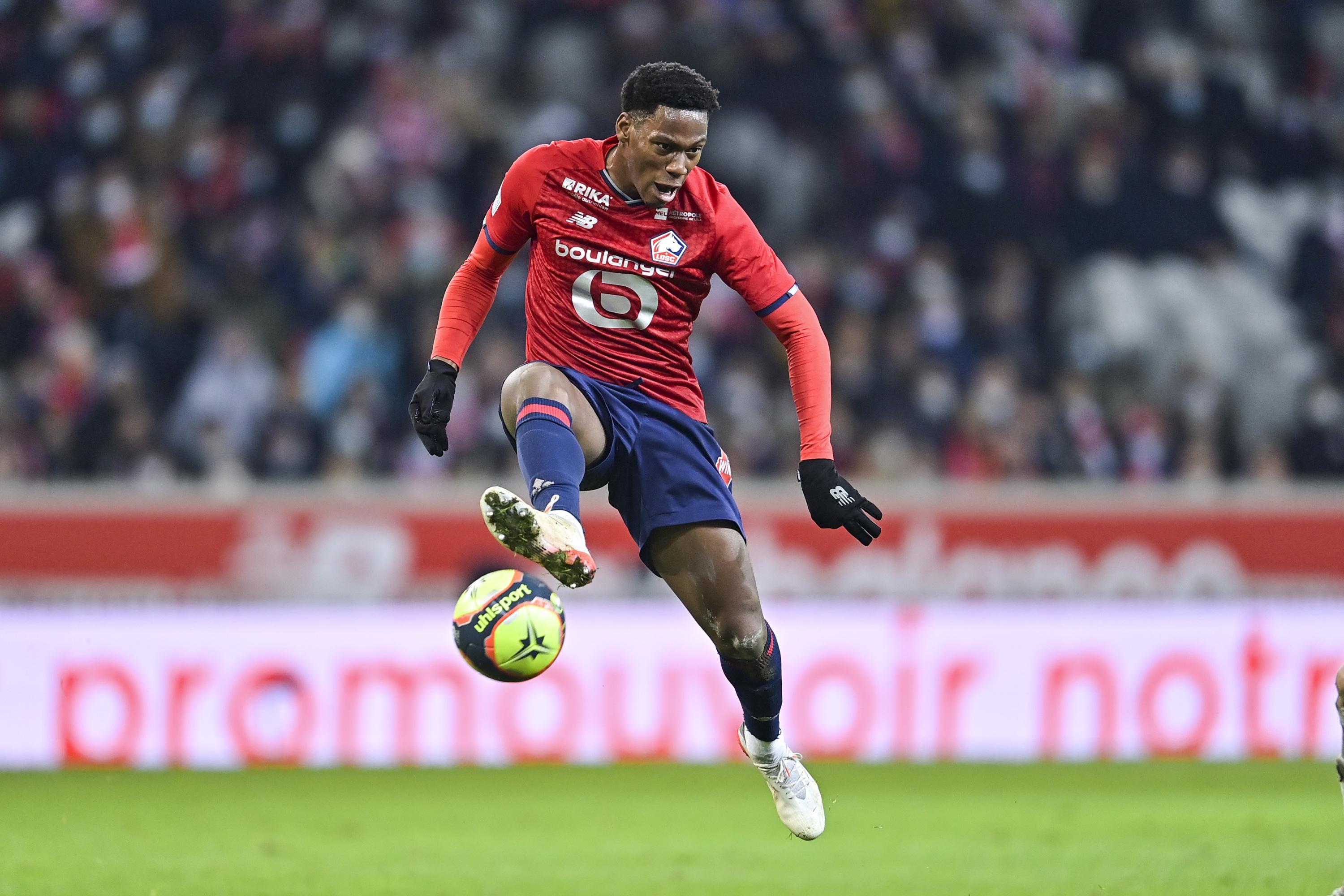 Ligue 1 : suivez les rencontres Lille-Lorient, Montpellier-Troyes et Clermont-Strasbourg