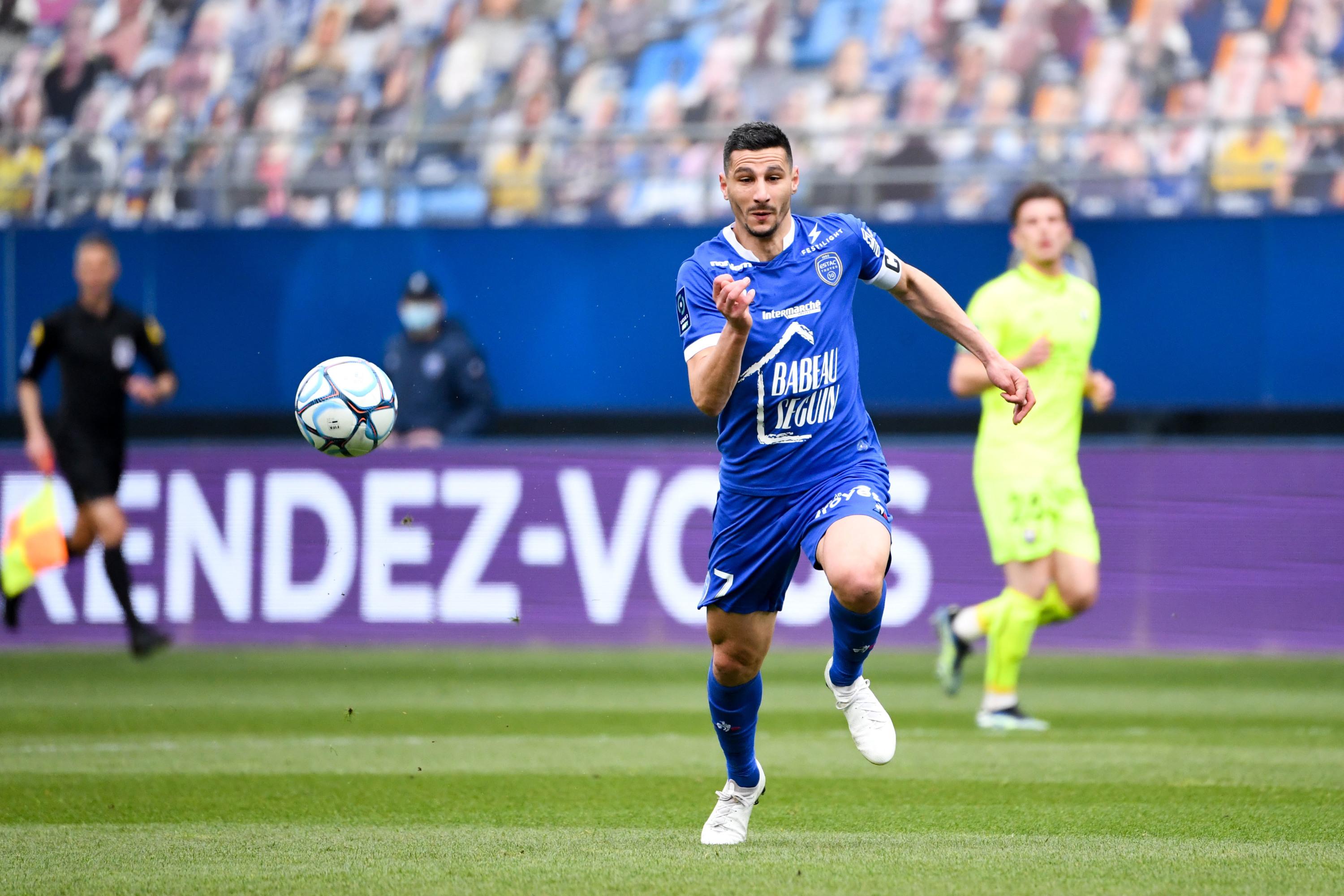 Mercato : Yoann Touzghar quitte Troyes et rejoint Ajaccio