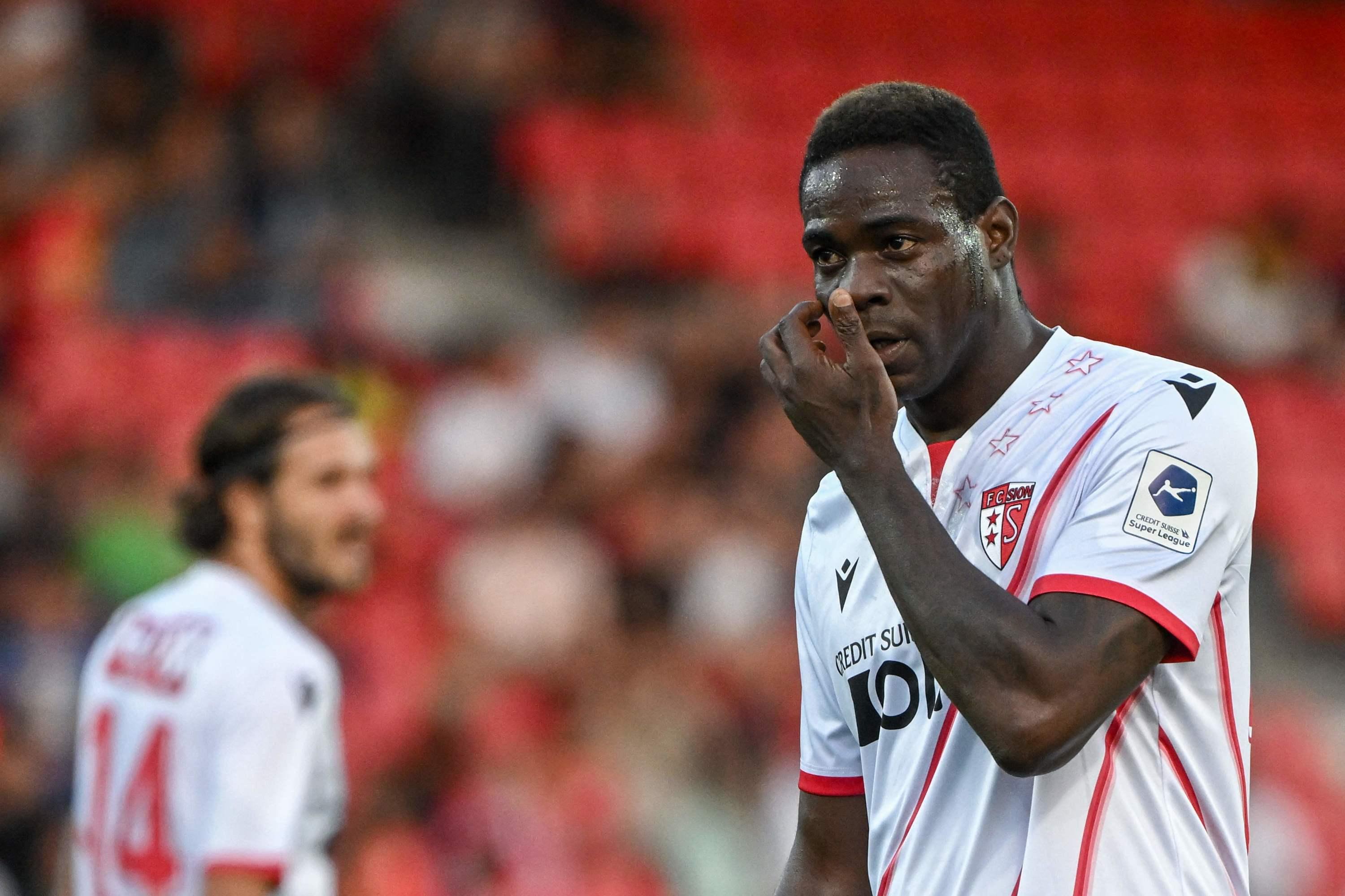 Foot : Mario Balotelli aperçu alcoolisé, ne donne plus de nouvelles au FC Sion