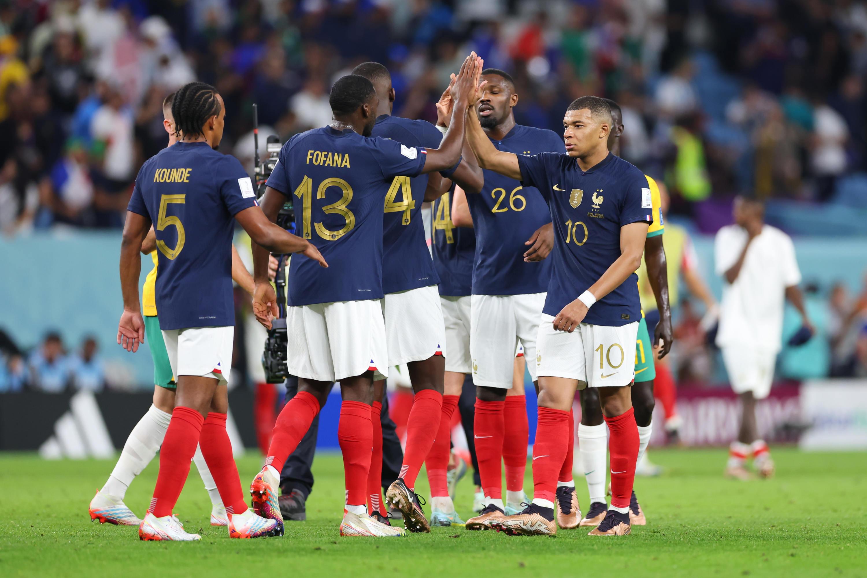 Coupe du monde : les Bleus très chaleureusement accueillis à leur camp de base