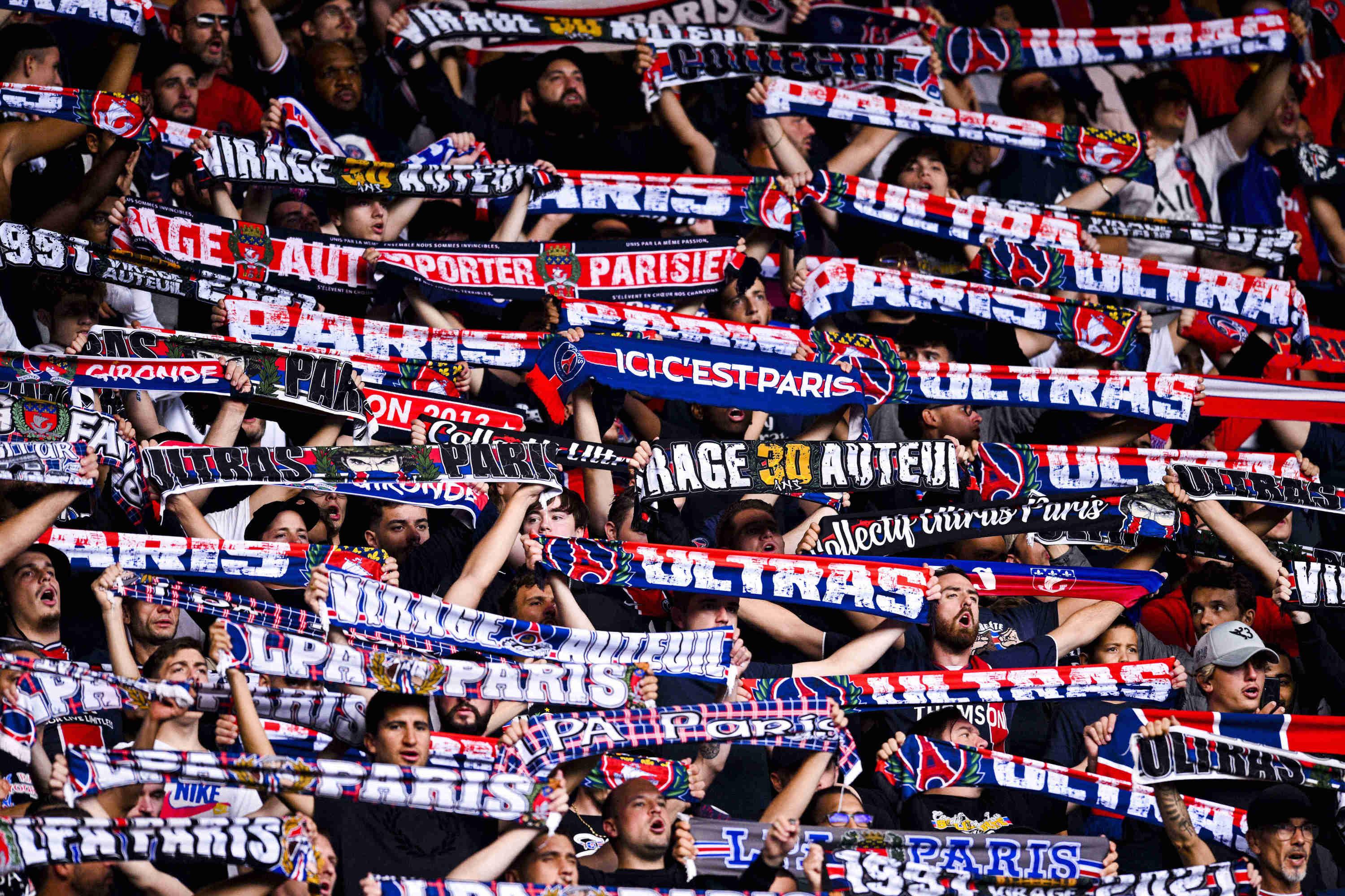 Support shows. Ultras Paris.