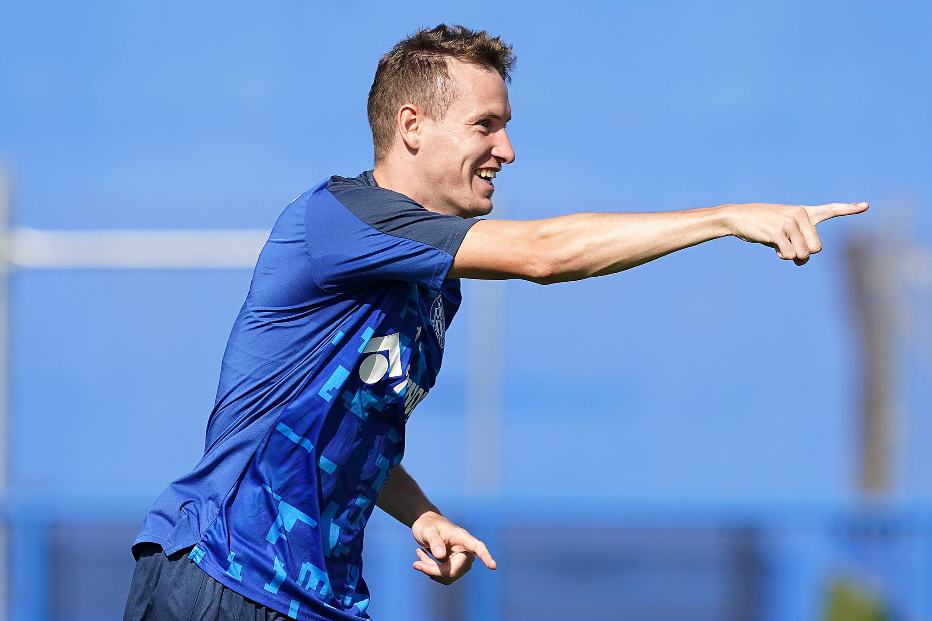 «Respect», «soutien», «une inspiration pour tous» : le monde du football ému et fier après le coming-out de Jakub Jankto